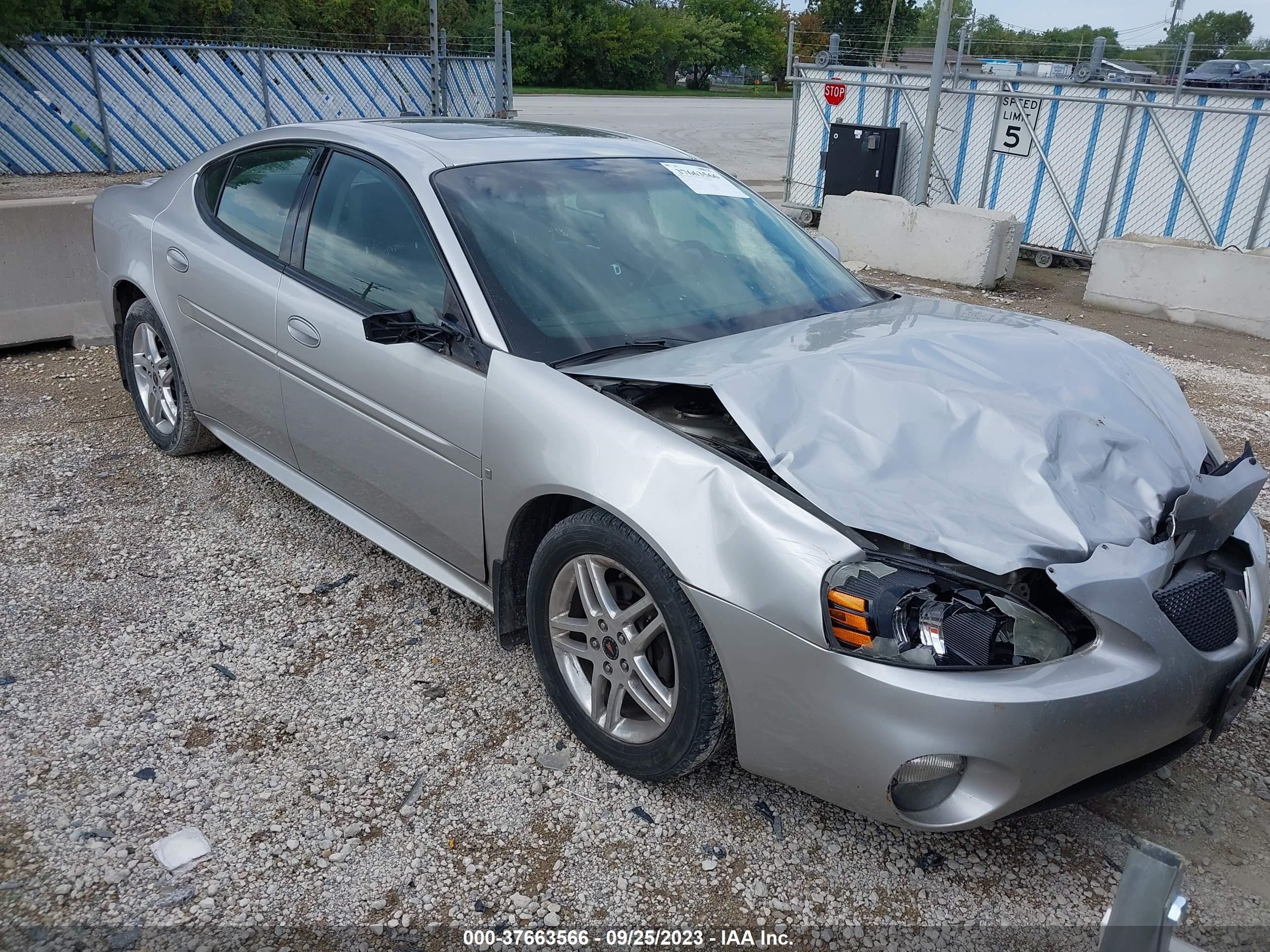 PONTIAC GRAND PRIX 2006 2g2wr554961224412