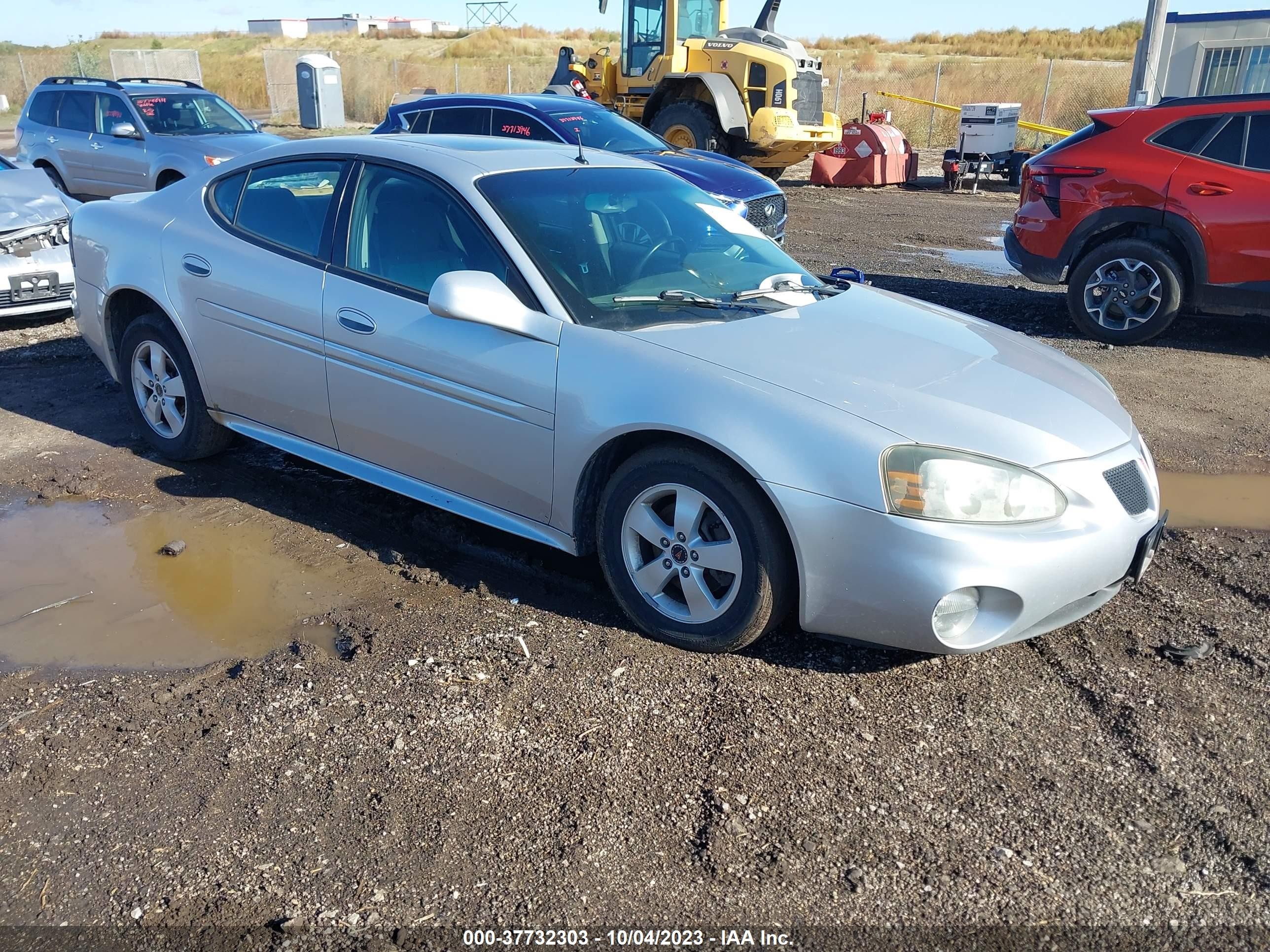 PONTIAC GRAND PRIX 2005 2g2ws522051226426