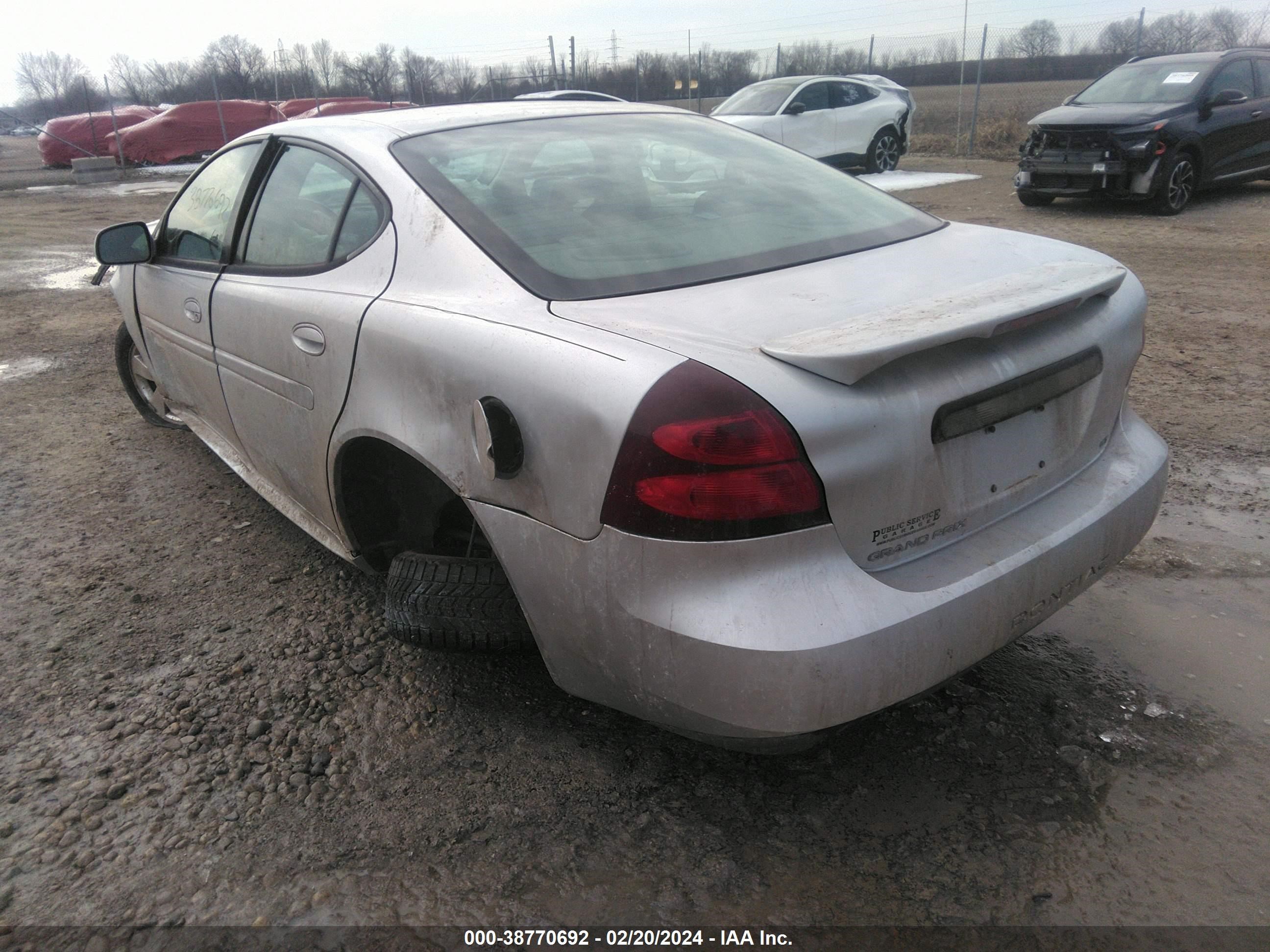 PONTIAC GRAND PRIX 2005 2g2ws522151284416