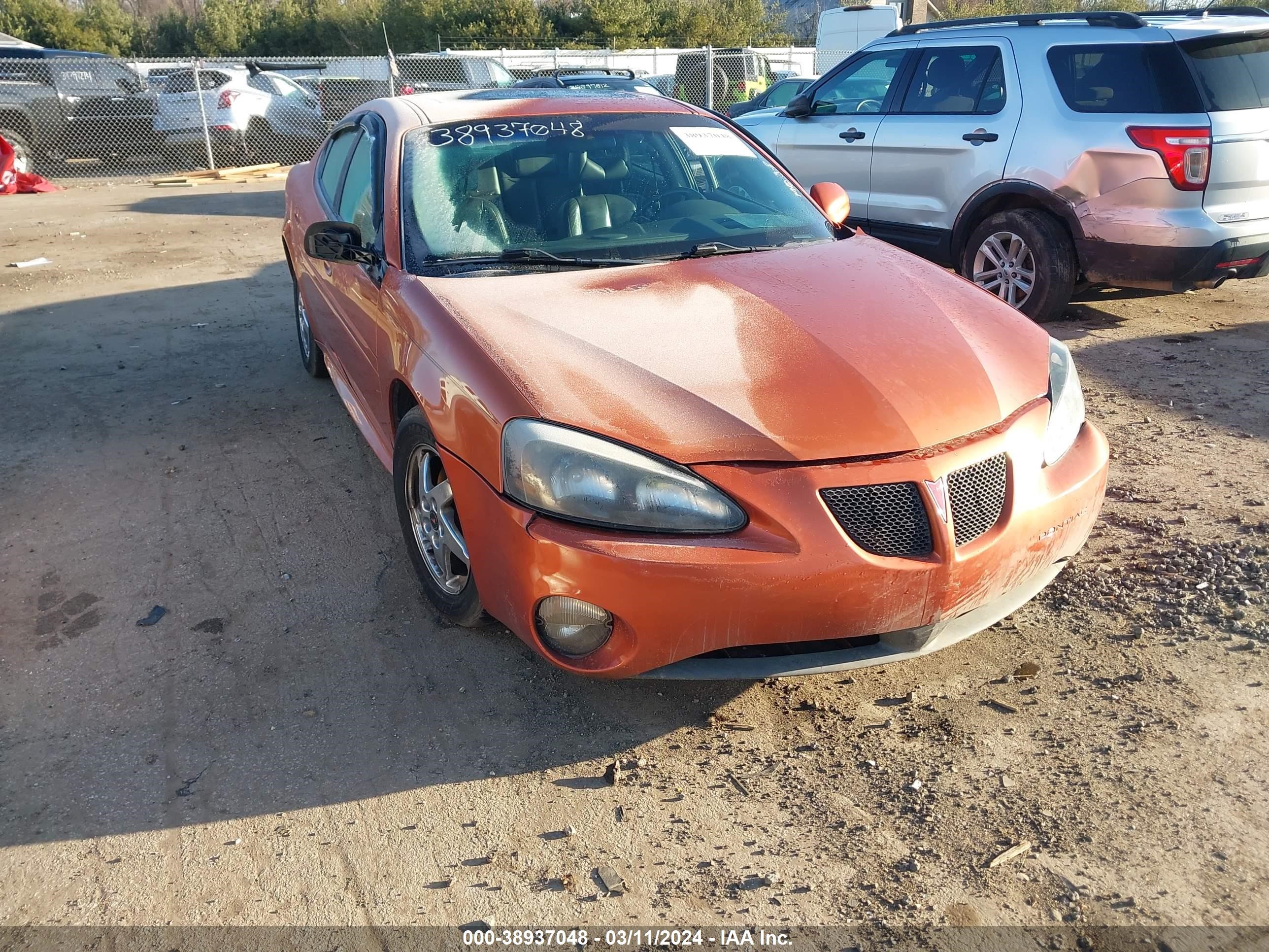 PONTIAC GRAND PRIX 2004 2g2ws522241312450