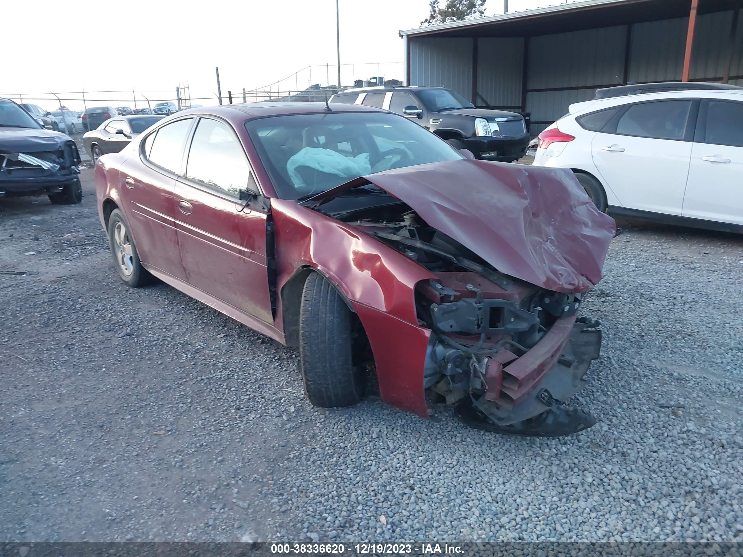 PONTIAC GRAND PRIX 2005 2g2ws522551168801