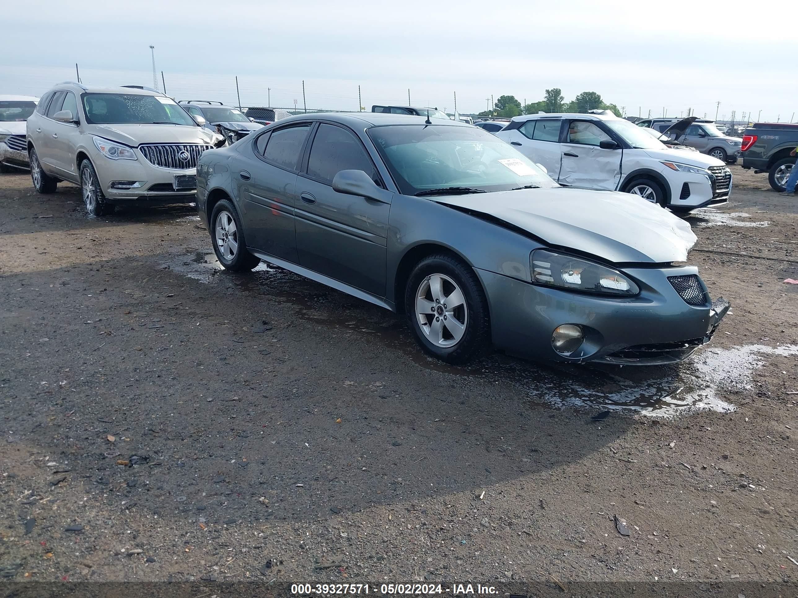 PONTIAC GRAND PRIX 2005 2g2ws522651187244