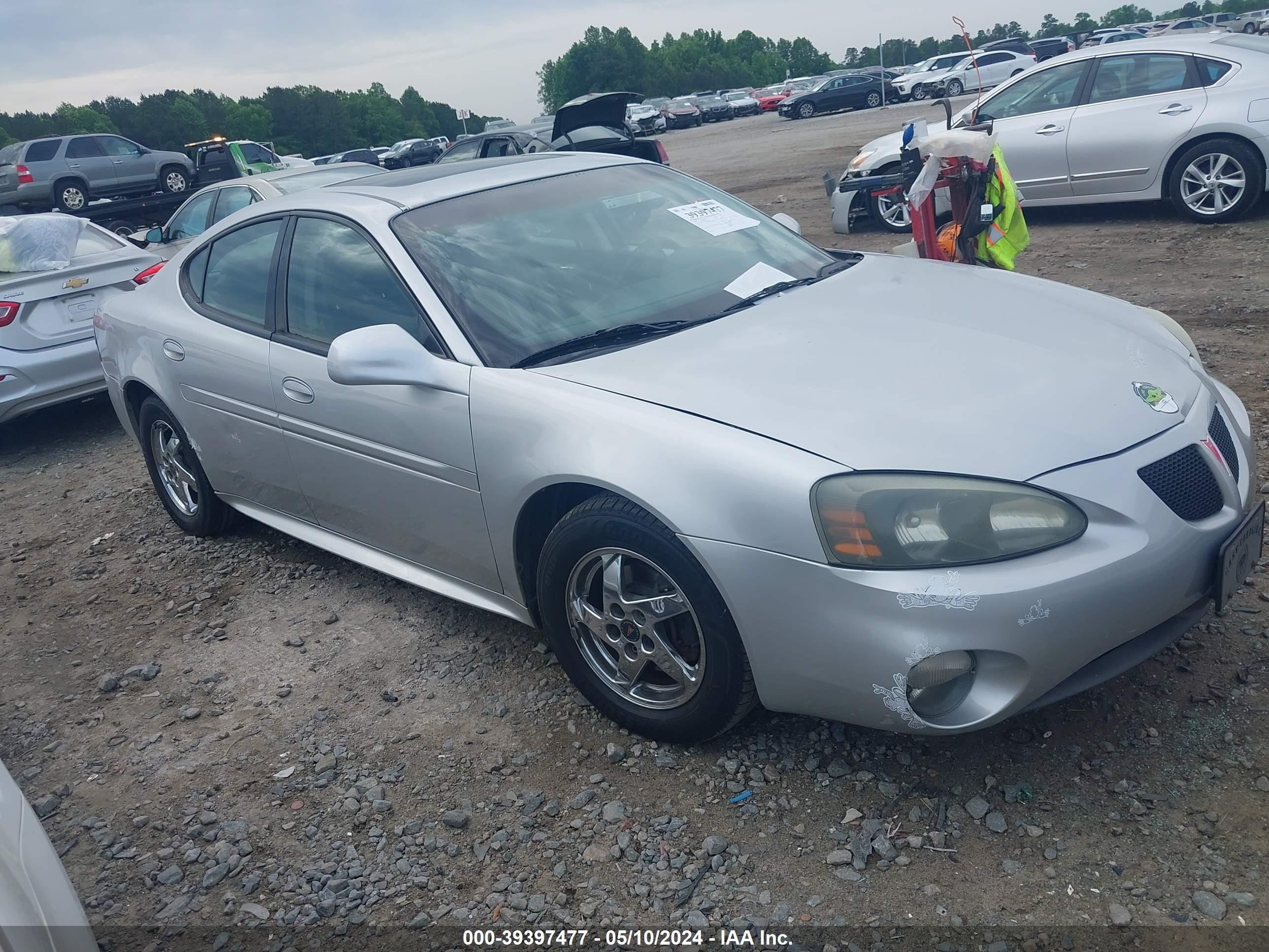 PONTIAC GRAND PRIX 2004 2g2ws522741173559