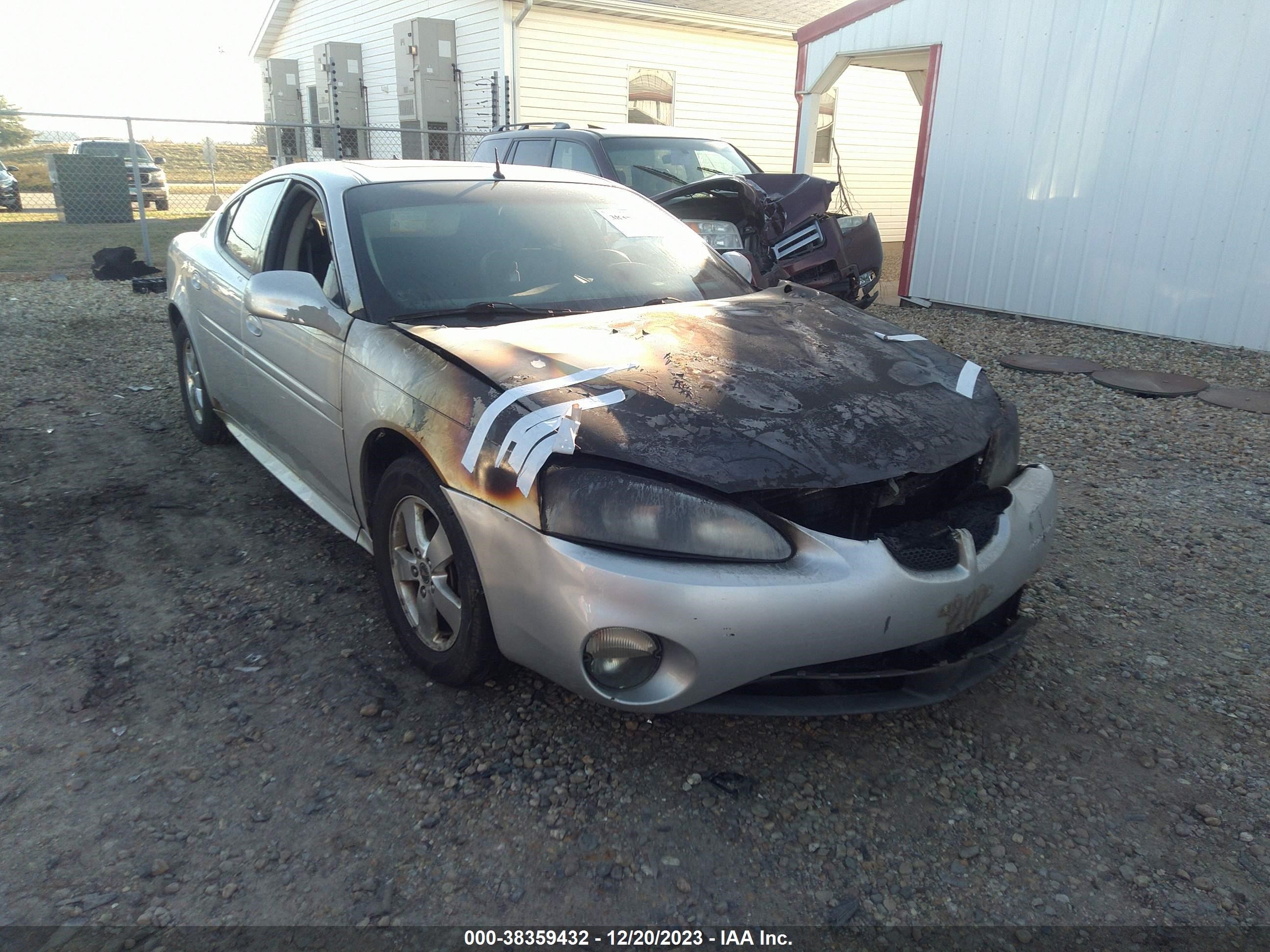 PONTIAC GRAND PRIX 2005 2g2ws522851185463