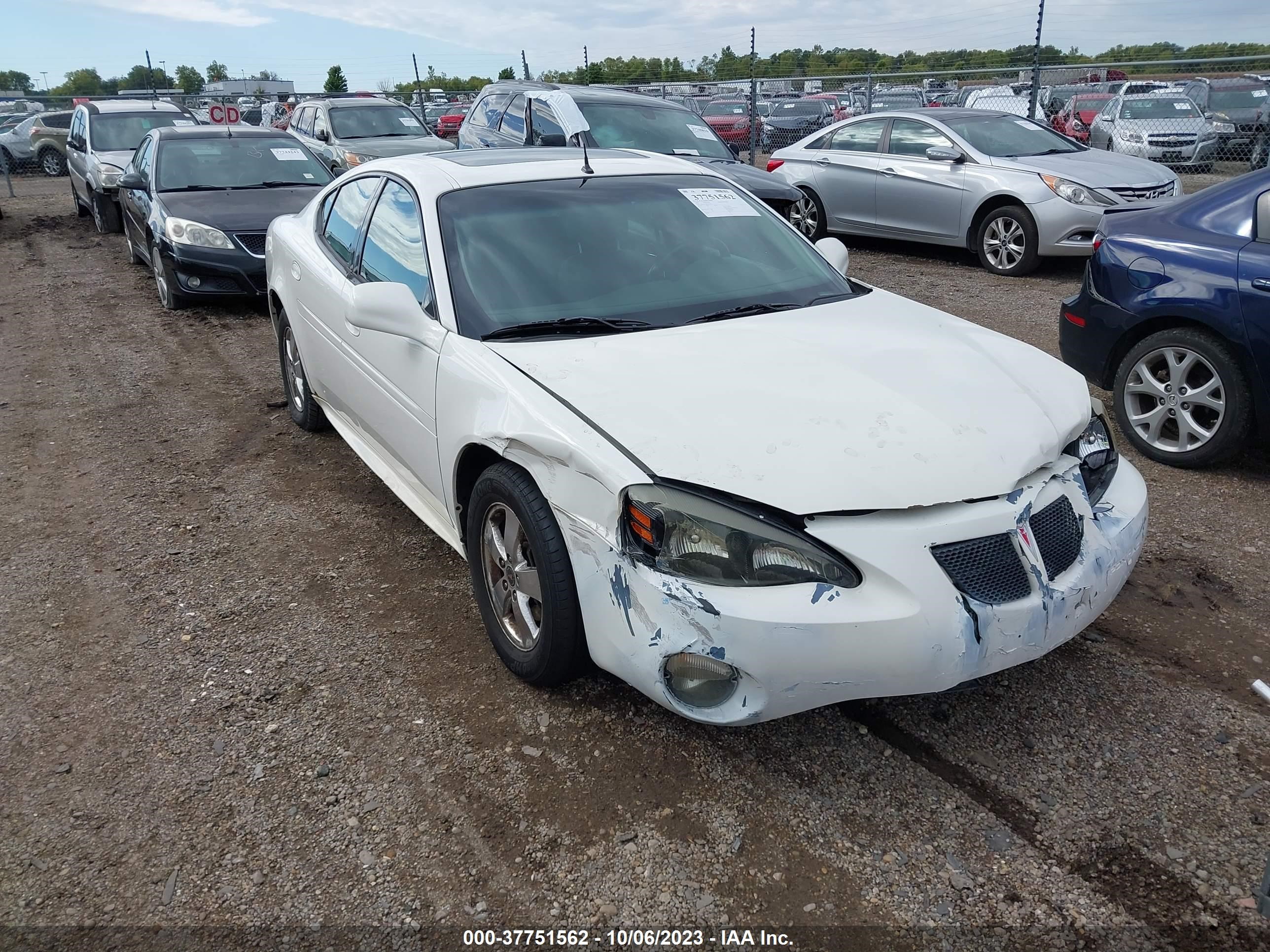 PONTIAC GRAND PRIX 2005 2g2ws522851201242