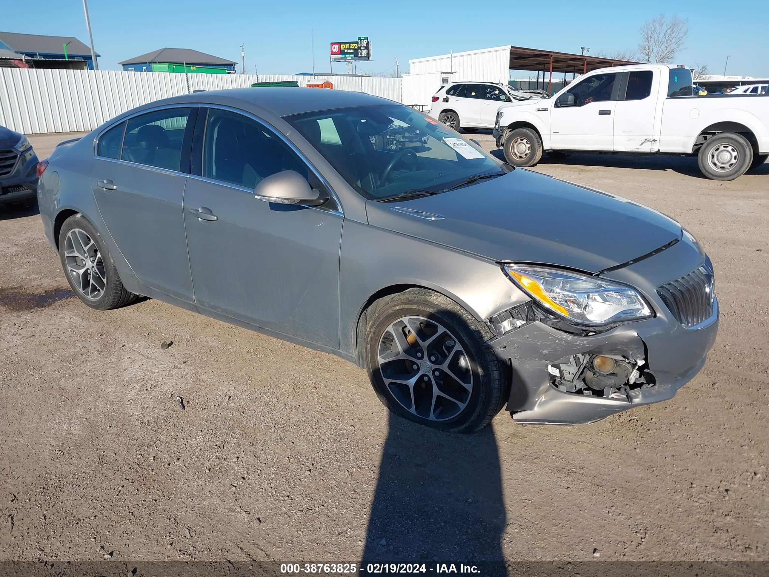 BUICK REGAL 2017 2g4gl5ex3h9131915