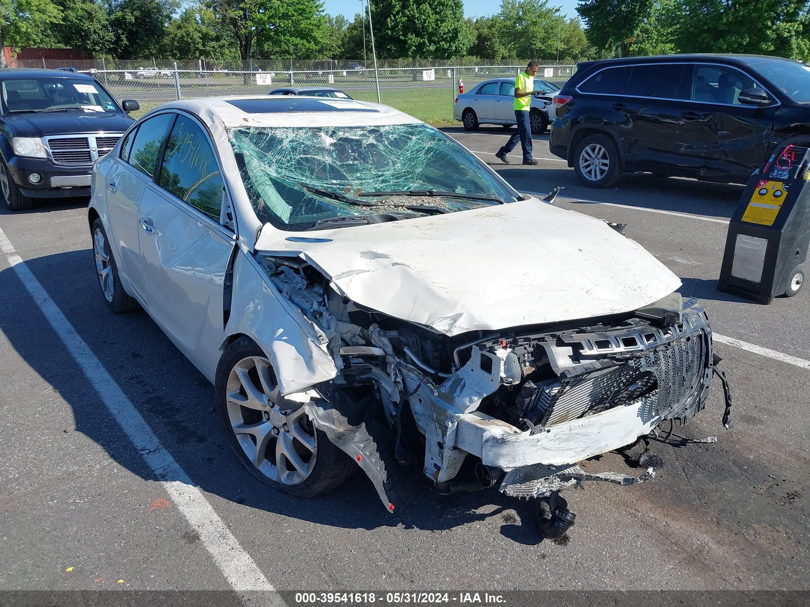 BUICK REGAL 2013 2g4gv5gv2d9203042