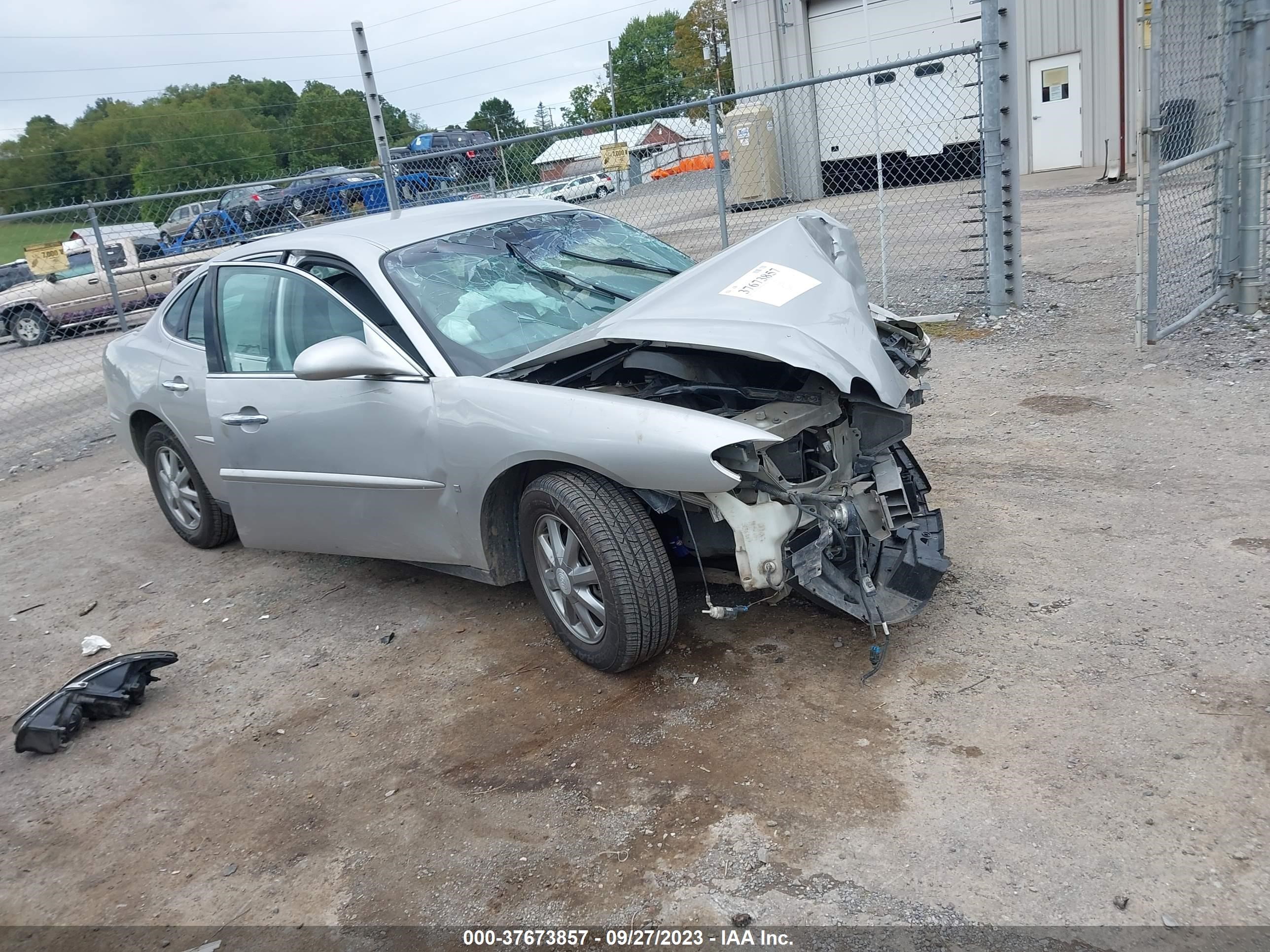 BUICK LACROSSE 2007 2g4wc552471104252