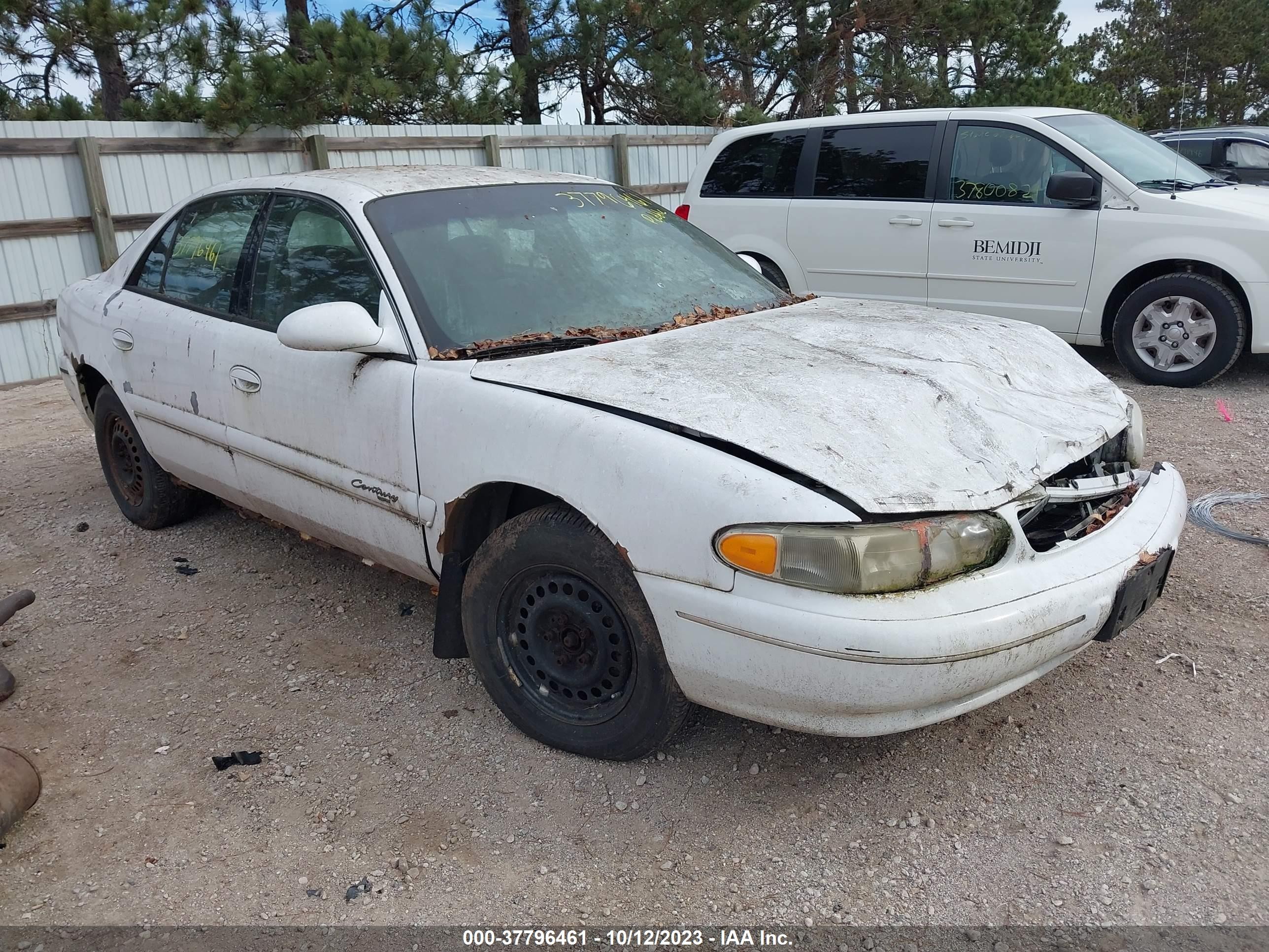 BUICK CENTURY 2000 2g4ws52j9y1338922