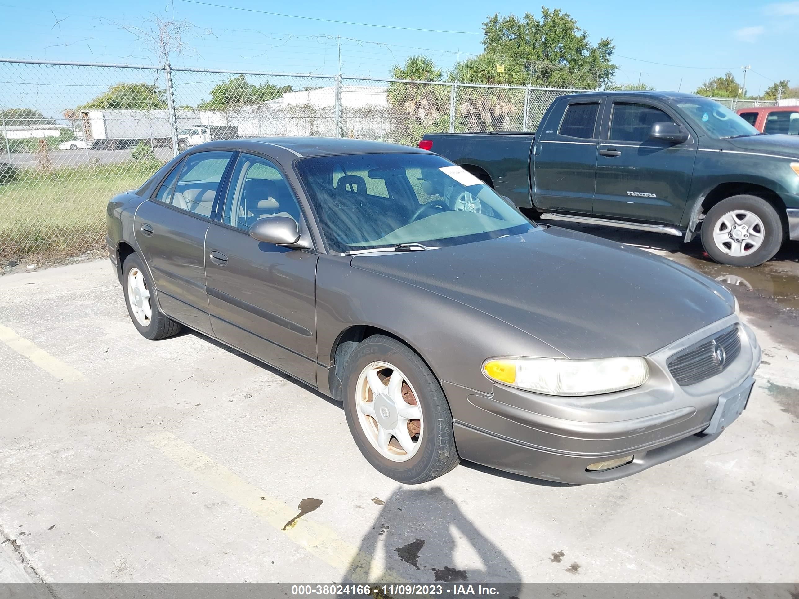 BUICK REGAL 2004 2g4wz55k841354785