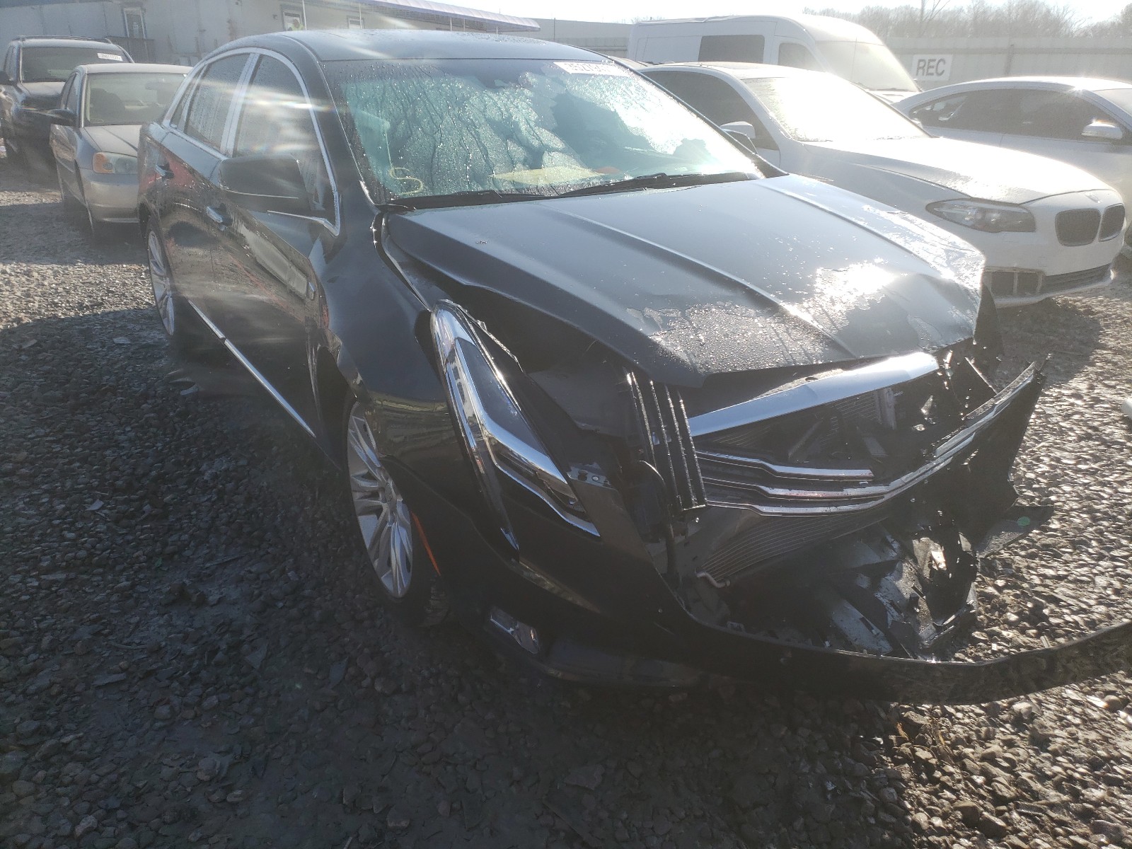 CADILLAC XTS LUXURY 2018 2g61n5s36j9126092