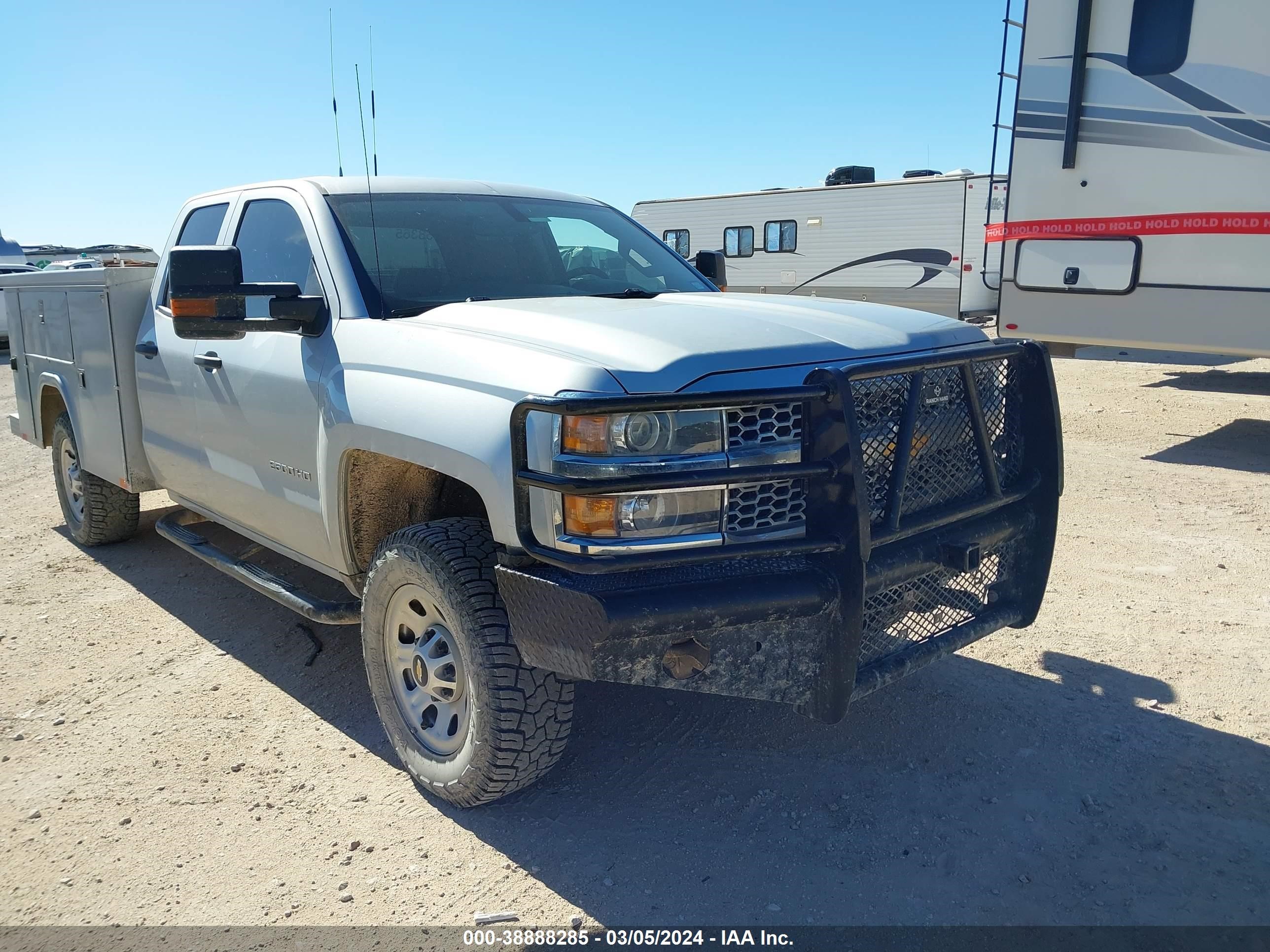 CHEVROLET SILVERADO 2019 2gb2kreg4k1158365