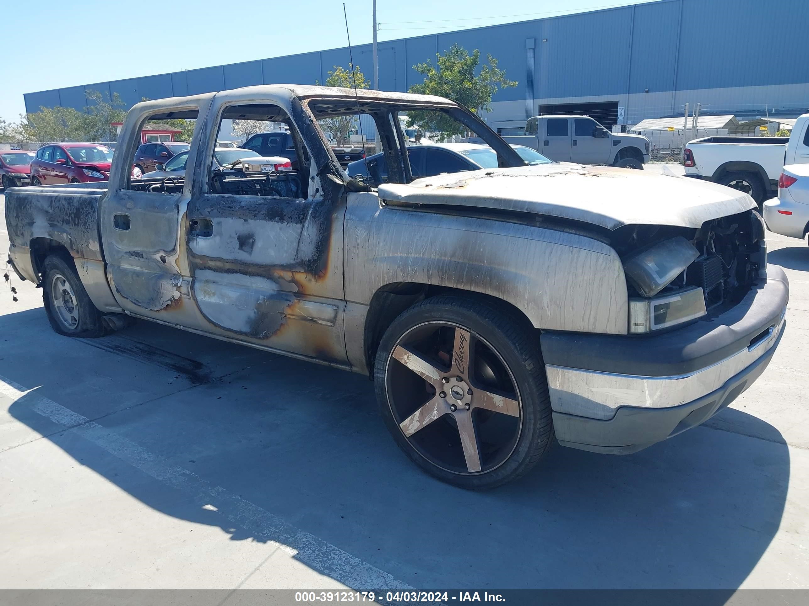 CHEVROLET SILVERADO 2005 2gcec13t151205069