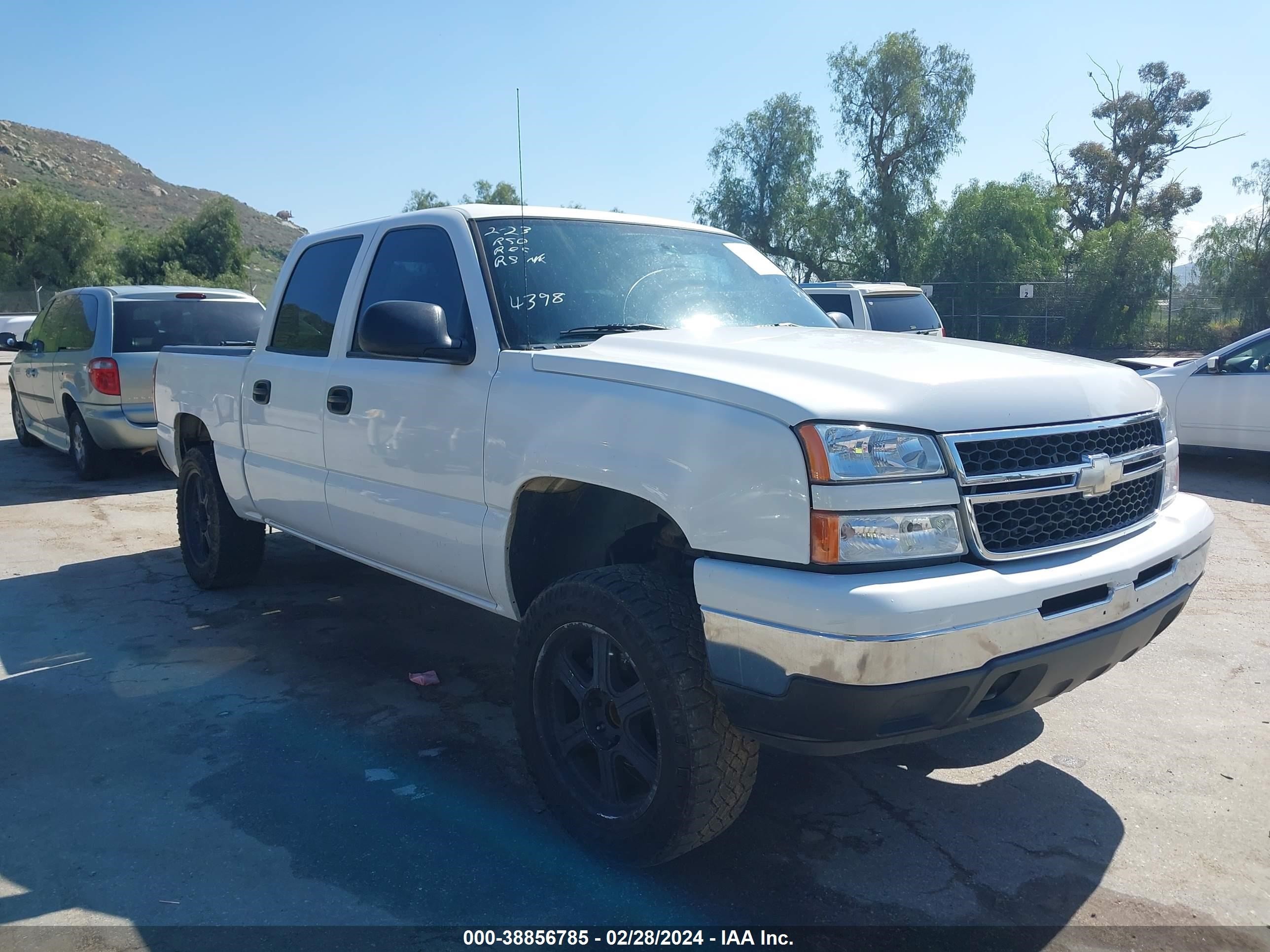 CHEVROLET SILVERADO 2006 2gcec13t161114398