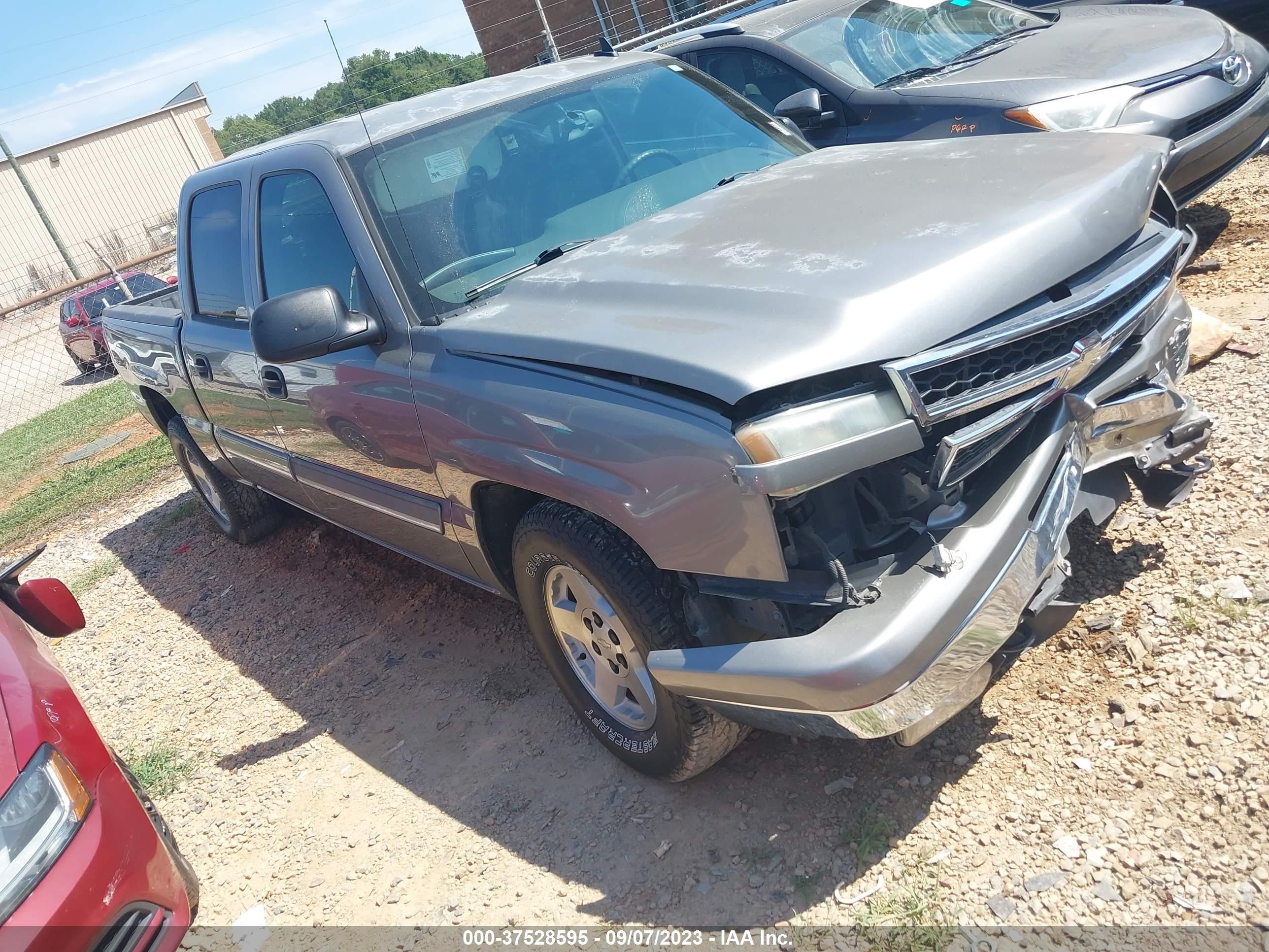 CHEVROLET SILVERADO 2006 2gcec13t861102765