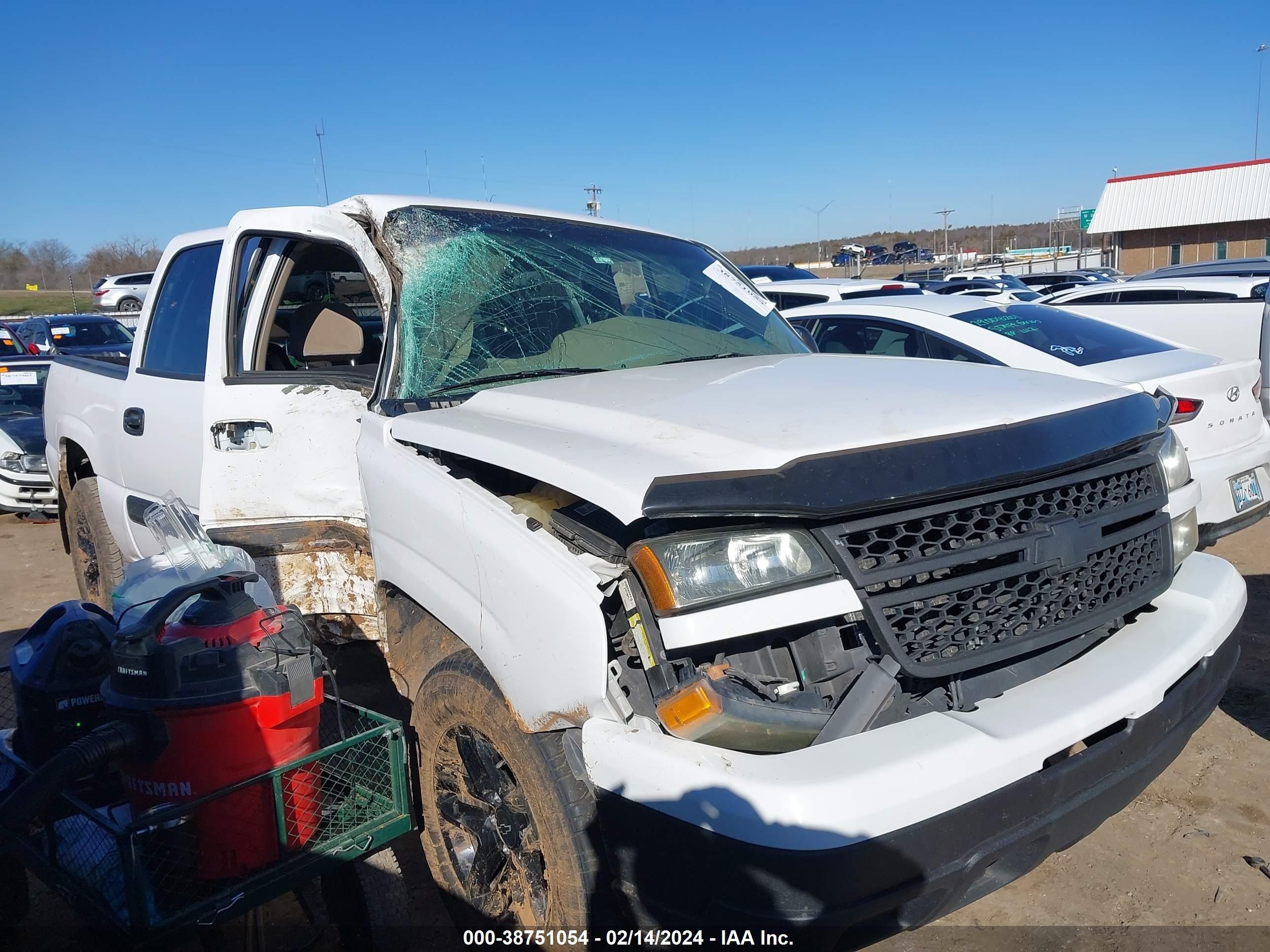 CHEVROLET SILVERADO 2007 2gcec13v071154037