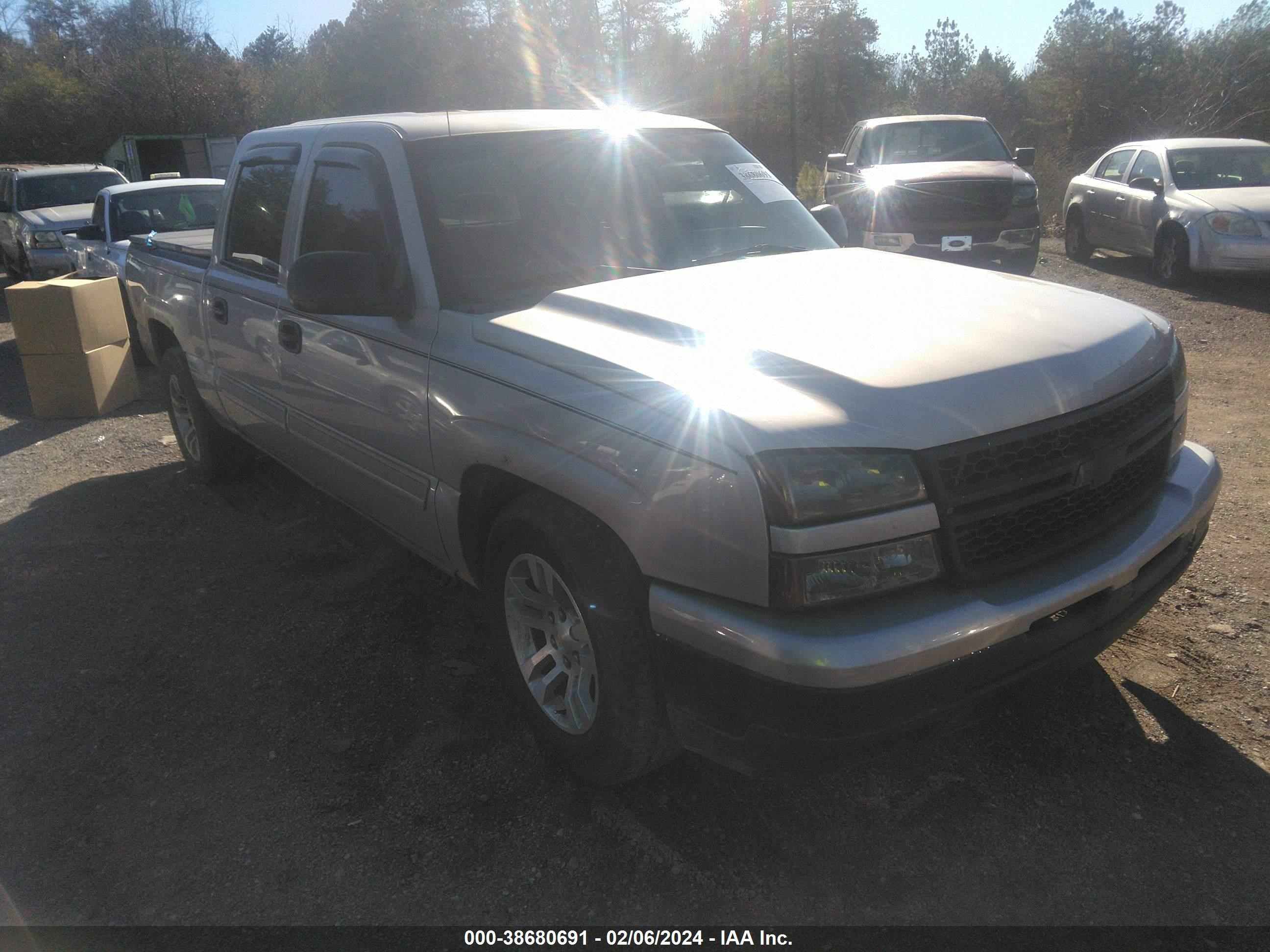 CHEVROLET SILVERADO 2006 2gcec13v161353547