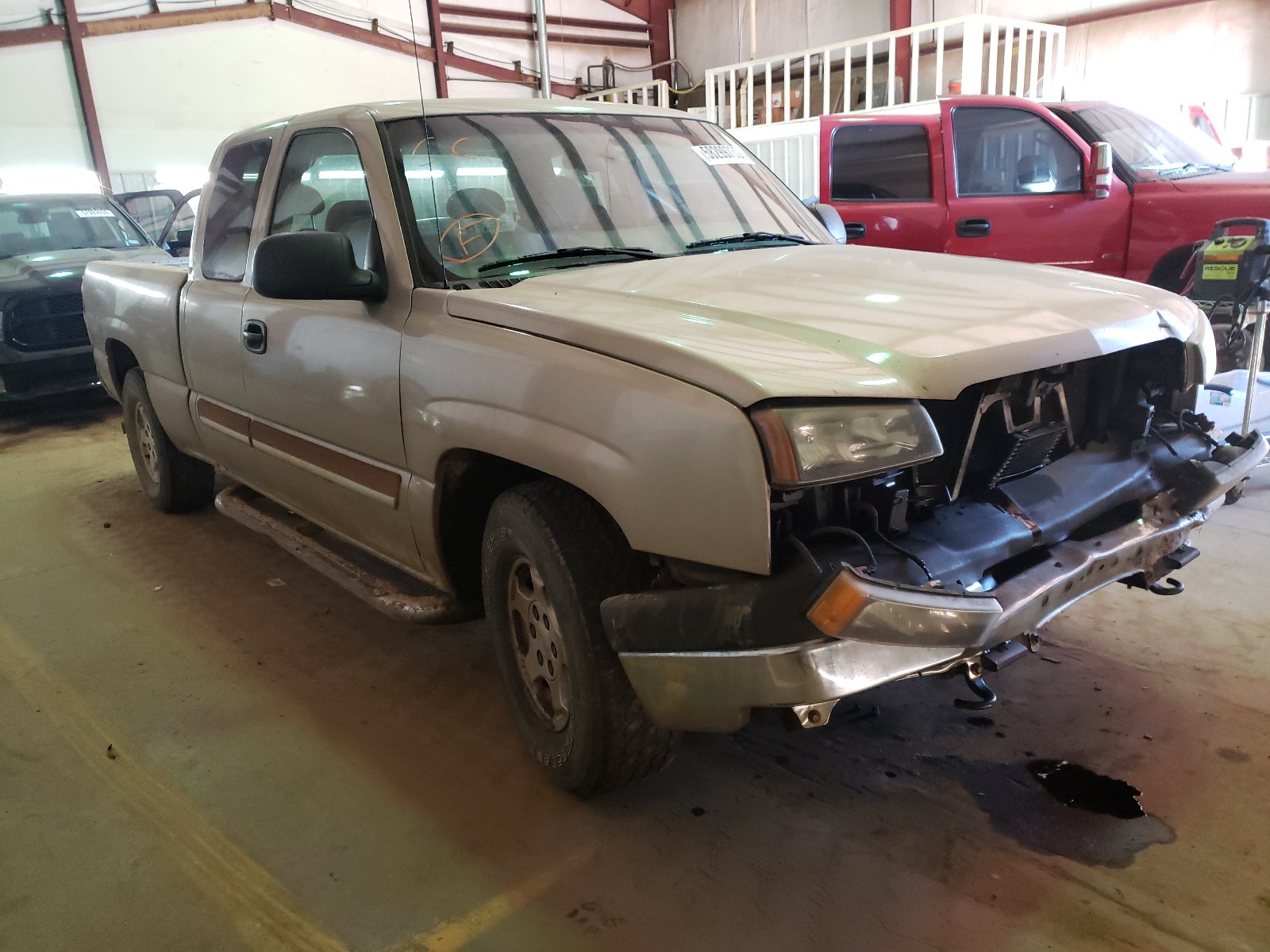 CHEVROLET SILVERADO 2004 2gcec19t041151169