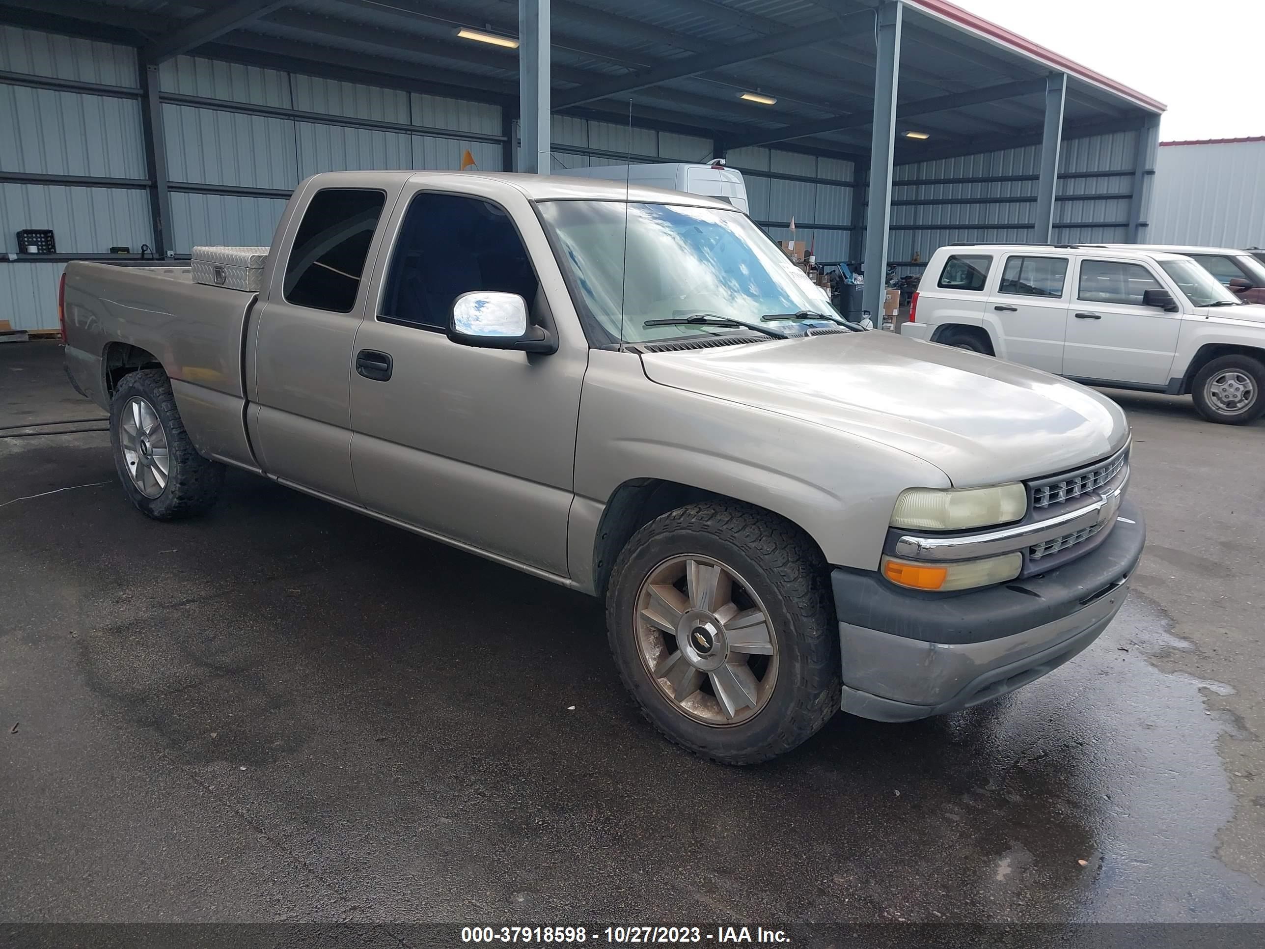 CHEVROLET SILVERADO 2002 2gcec19t221372138