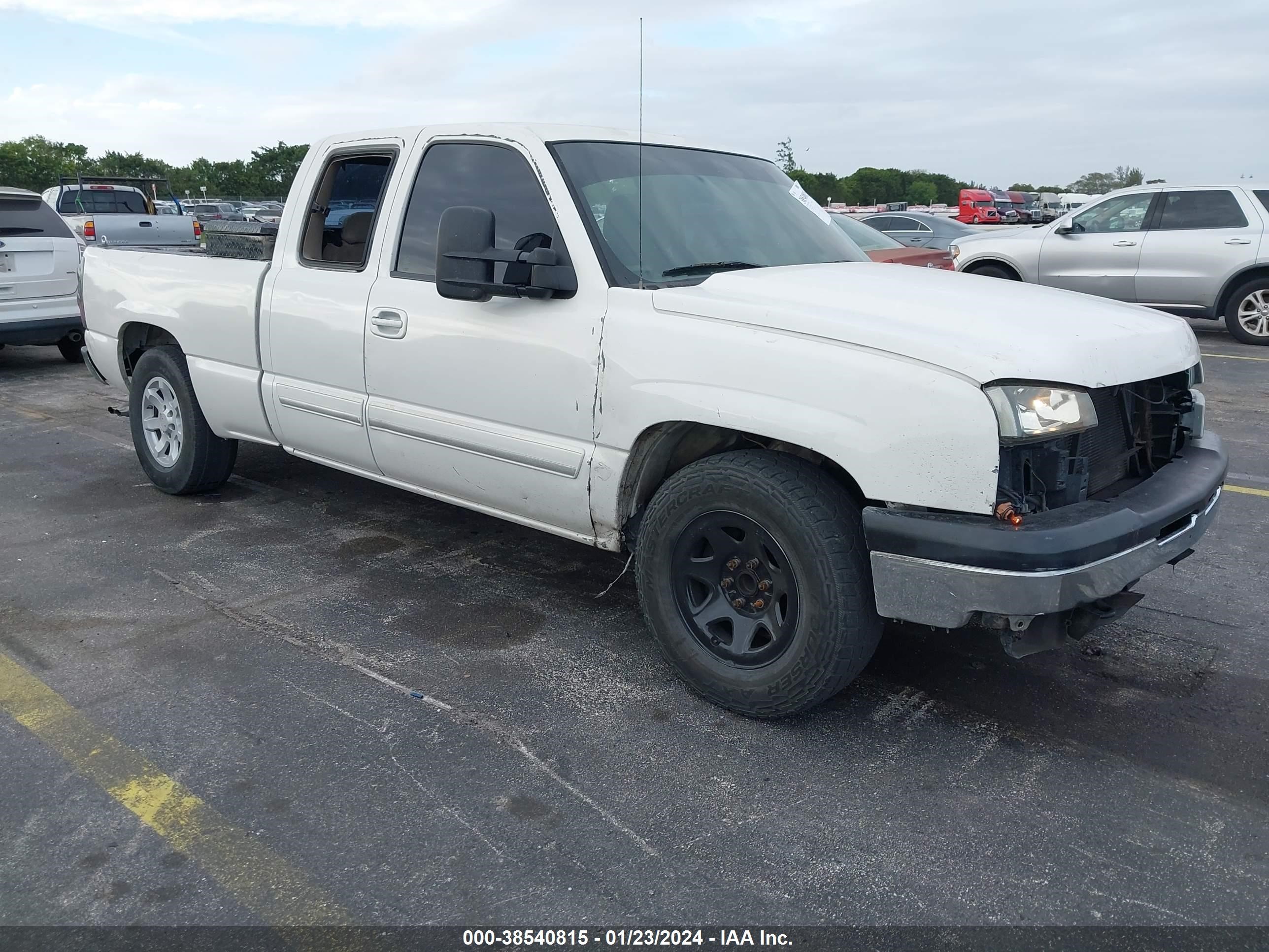 CHEVROLET SILVERADO 2005 2gcec19t251259164