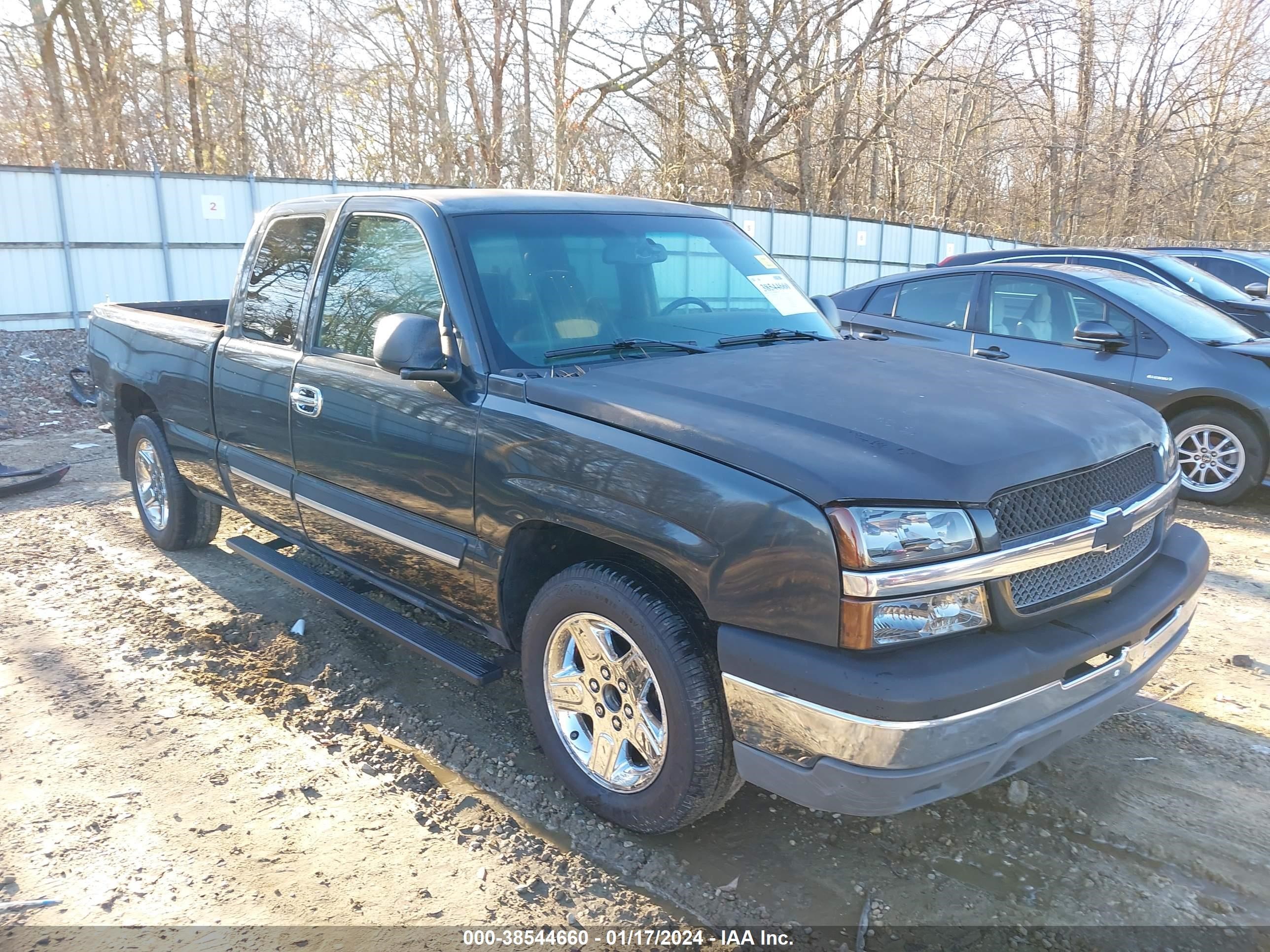 CHEVROLET SILVERADO 2004 2gcec19t741196190