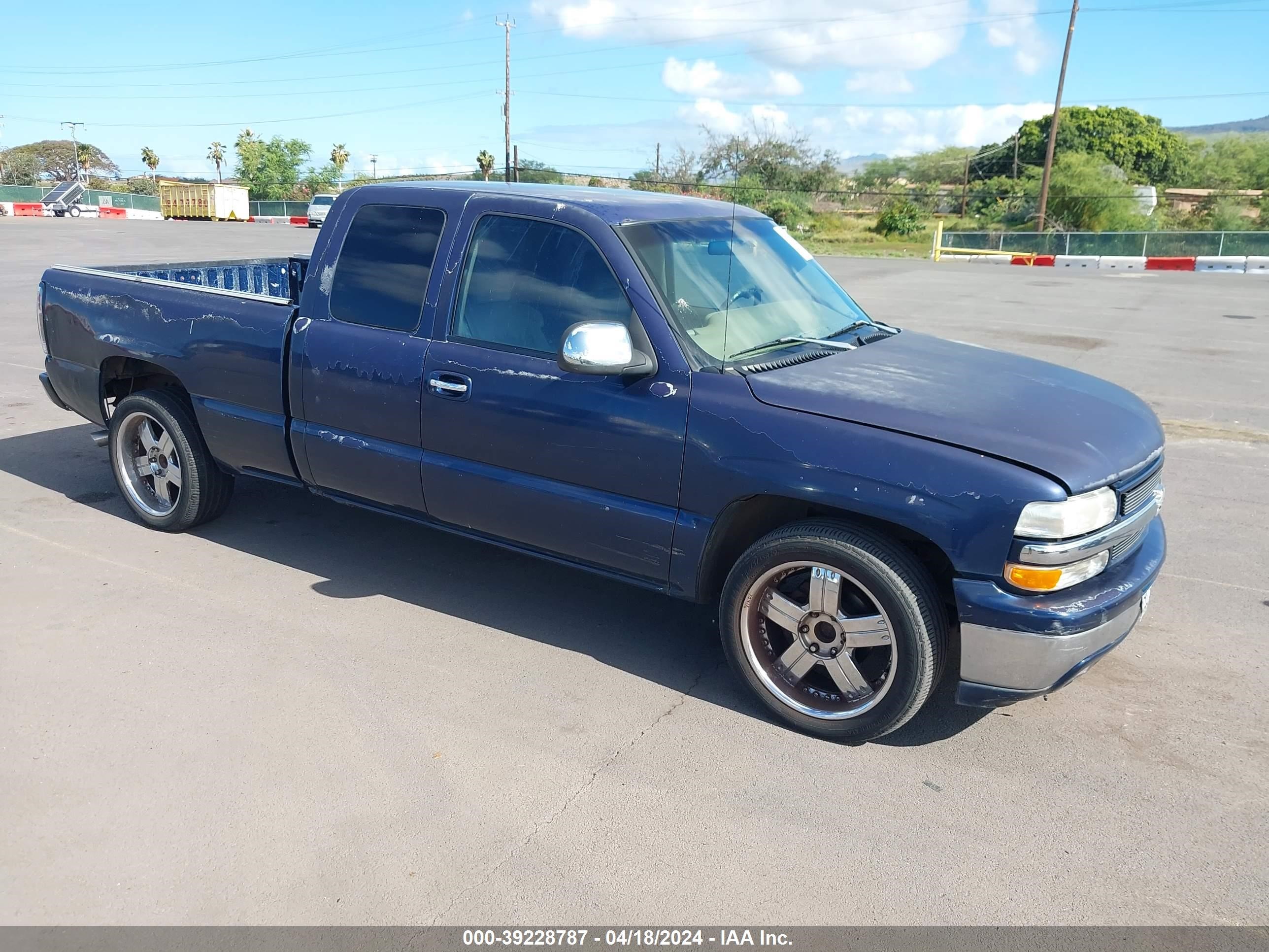 CHEVROLET SILVERADO 2001 2gcec19t811315831