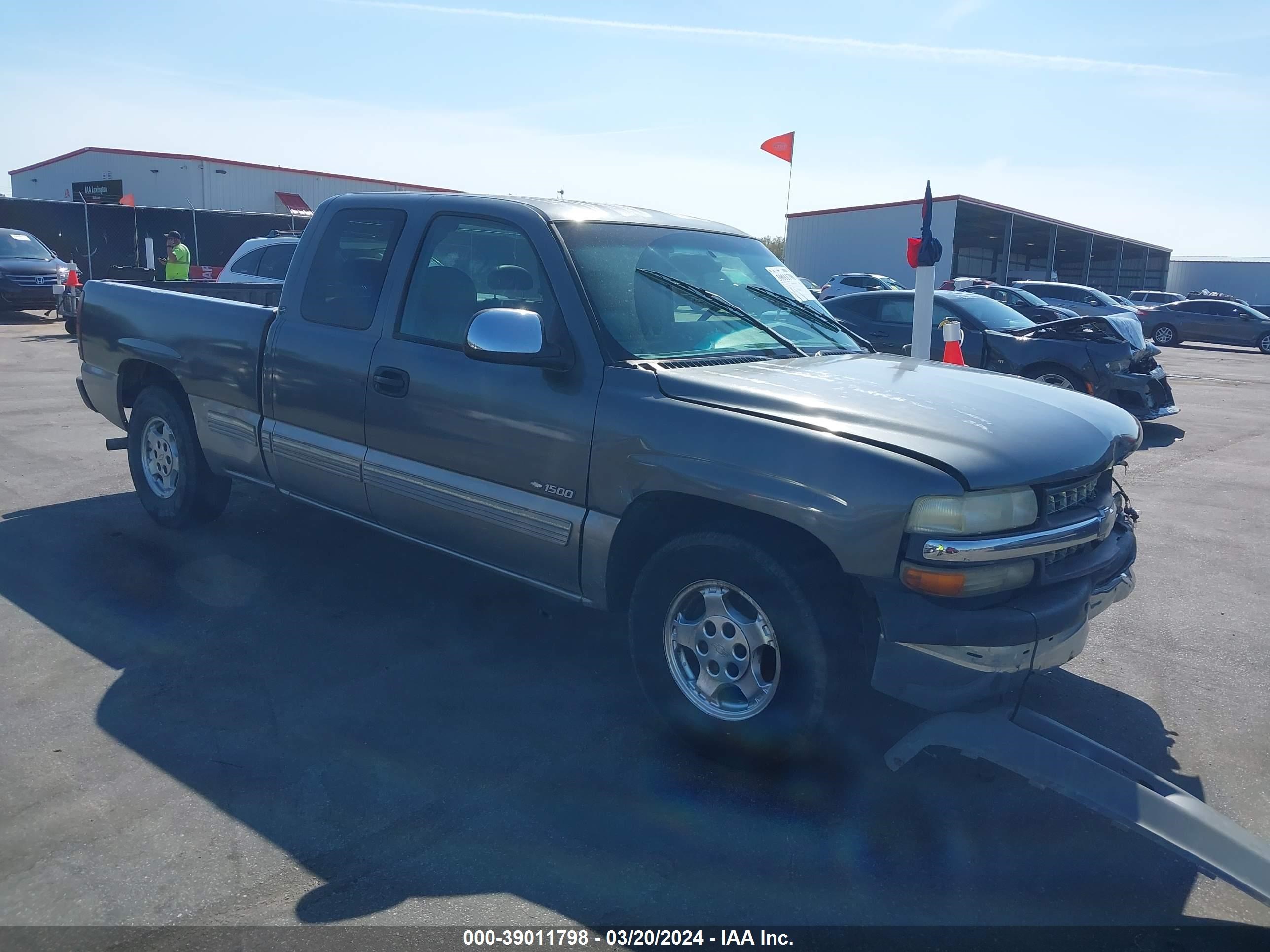 CHEVROLET SILVERADO 2000 2gcec19t8y1130494