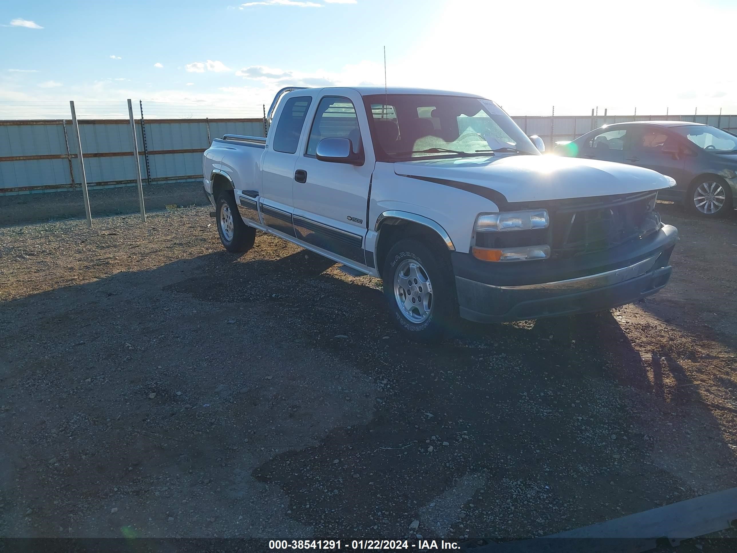 CHEVROLET SILVERADO 2000 2gcec19t8y1155184