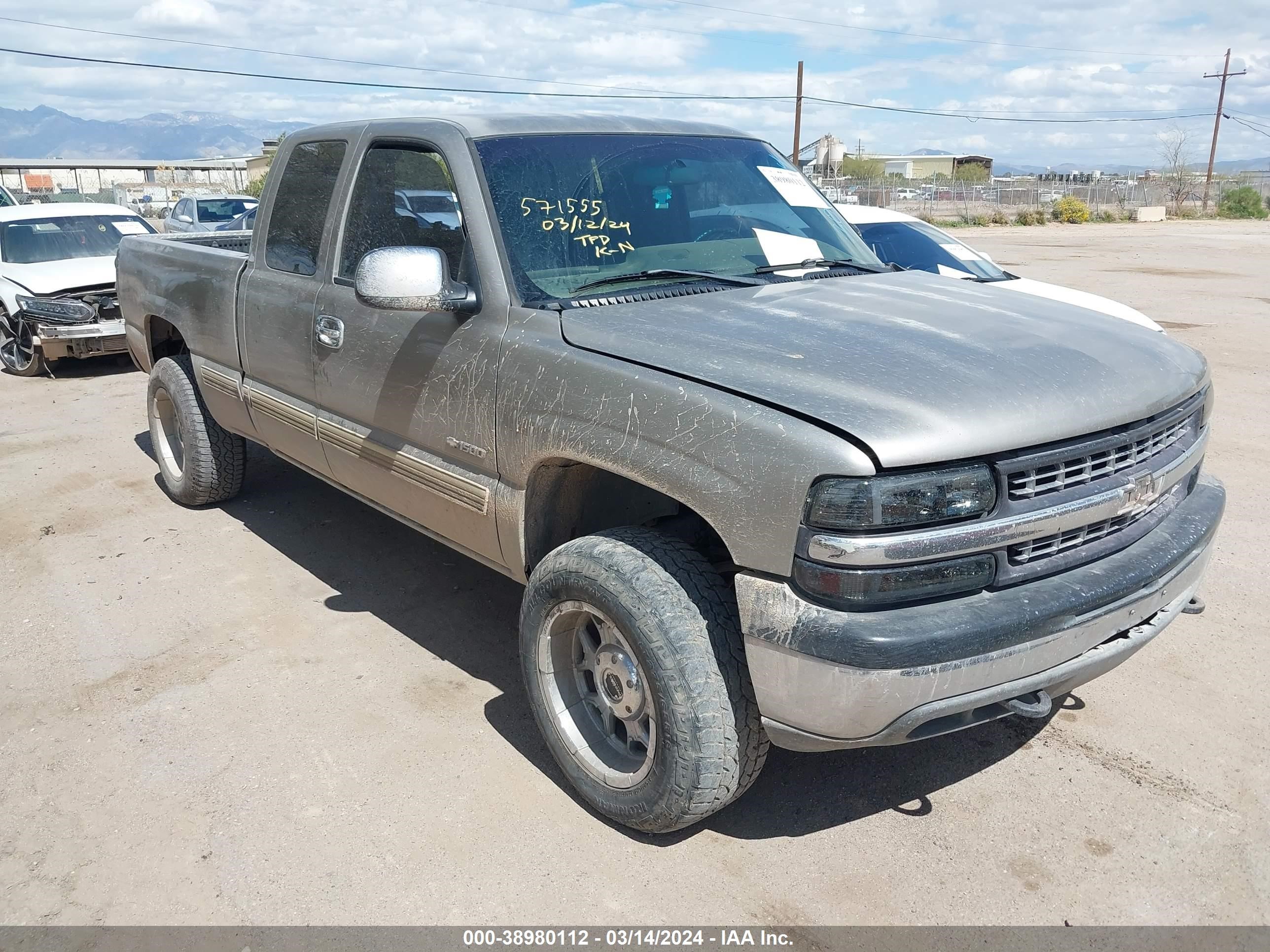 CHEVROLET SILVERADO 2001 2gcec19v011300614