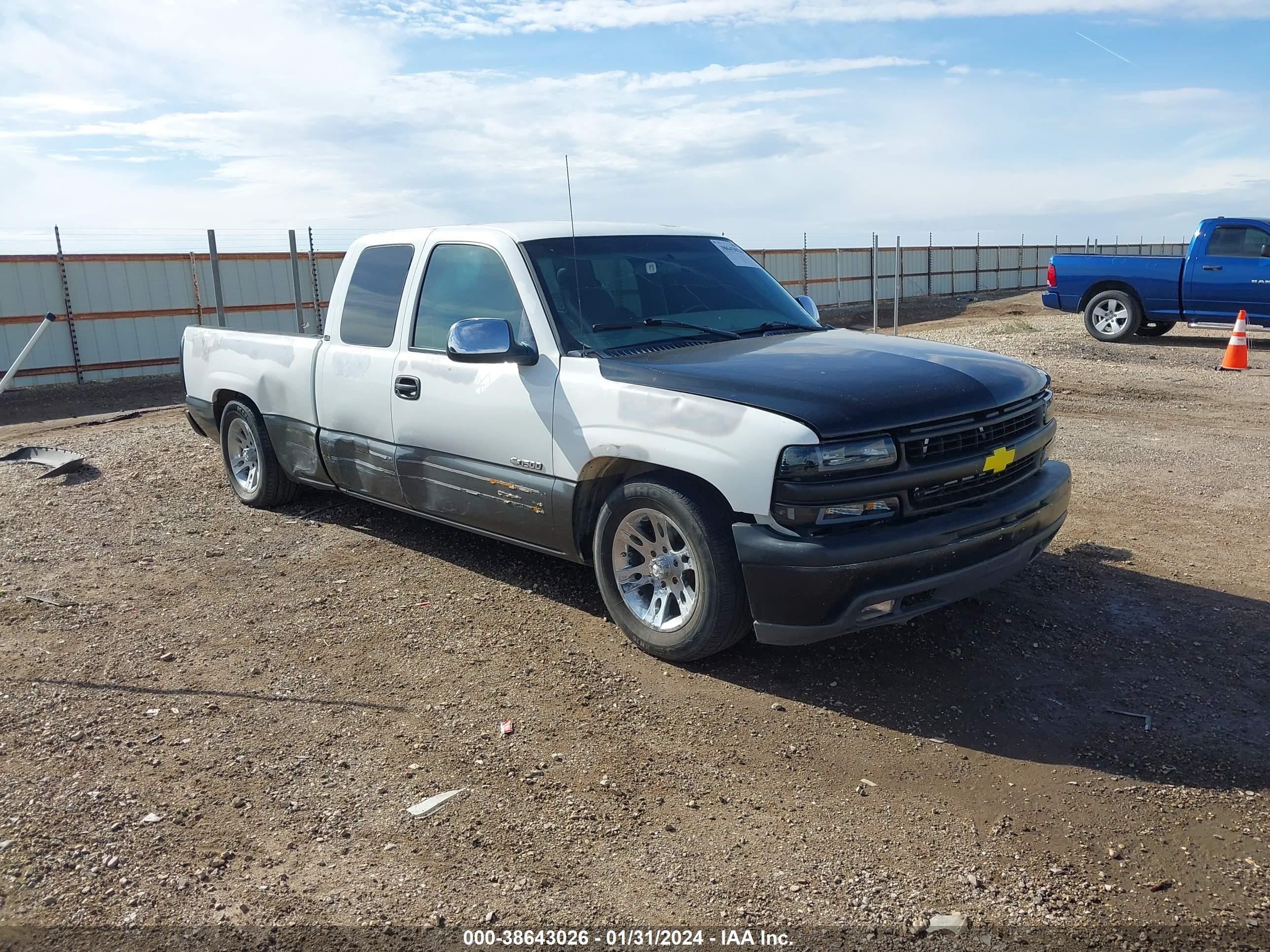 CHEVROLET SILVERADO 2000 2gcec19v2y1358122