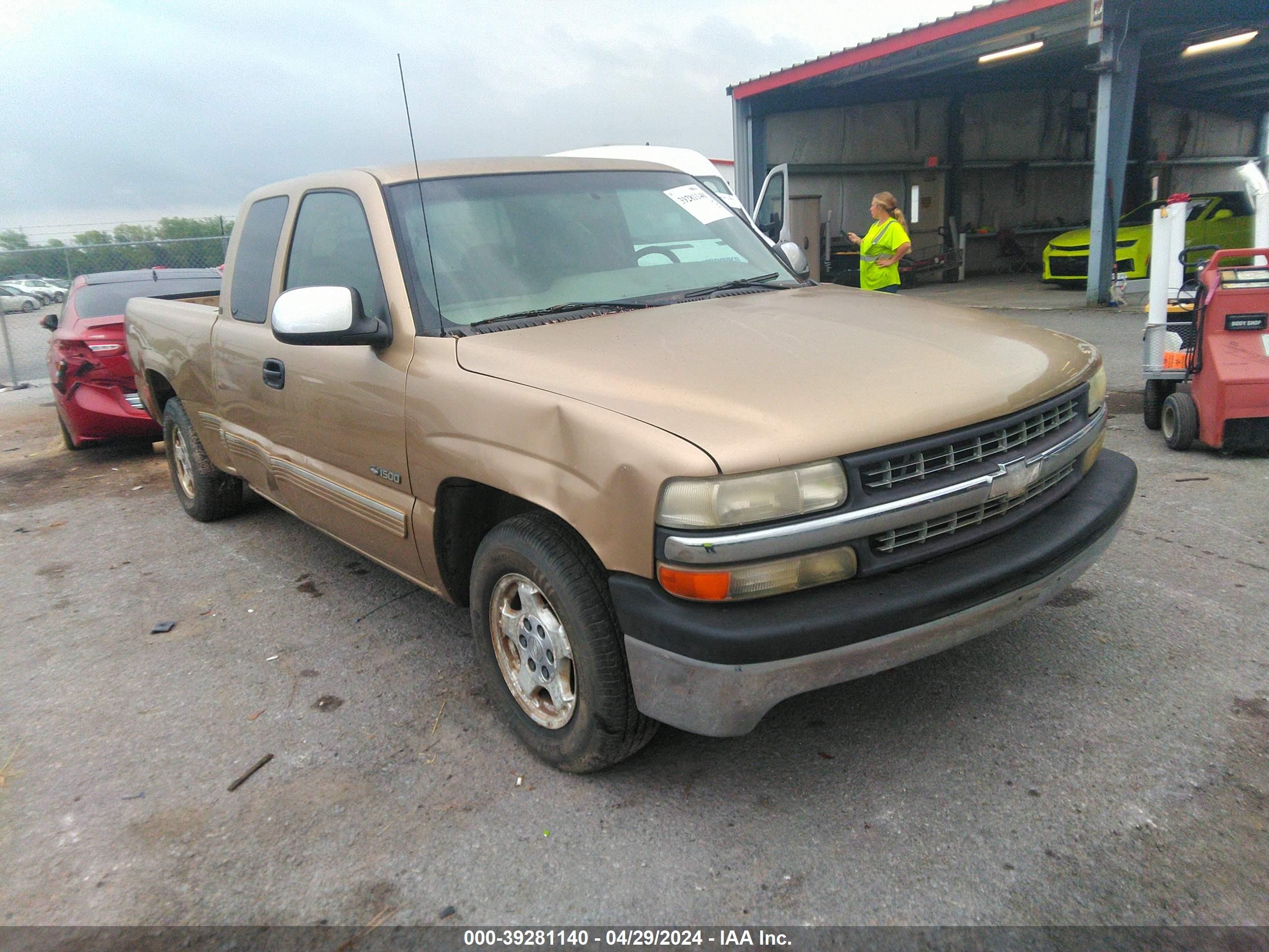 CHEVROLET SILVERADO 2001 2gcec19v311166018