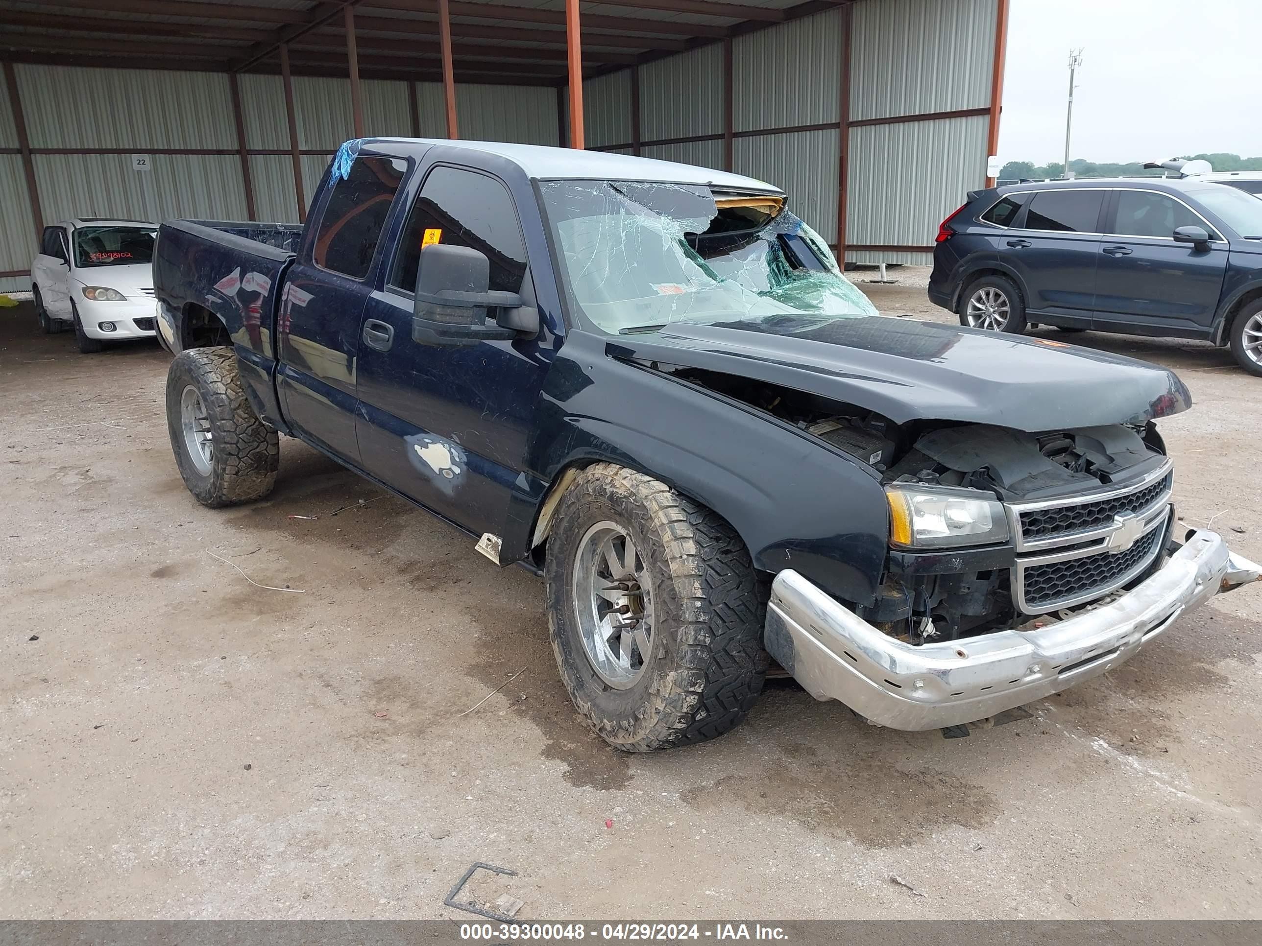 CHEVROLET SILVERADO 2004 2gcec19v441375028