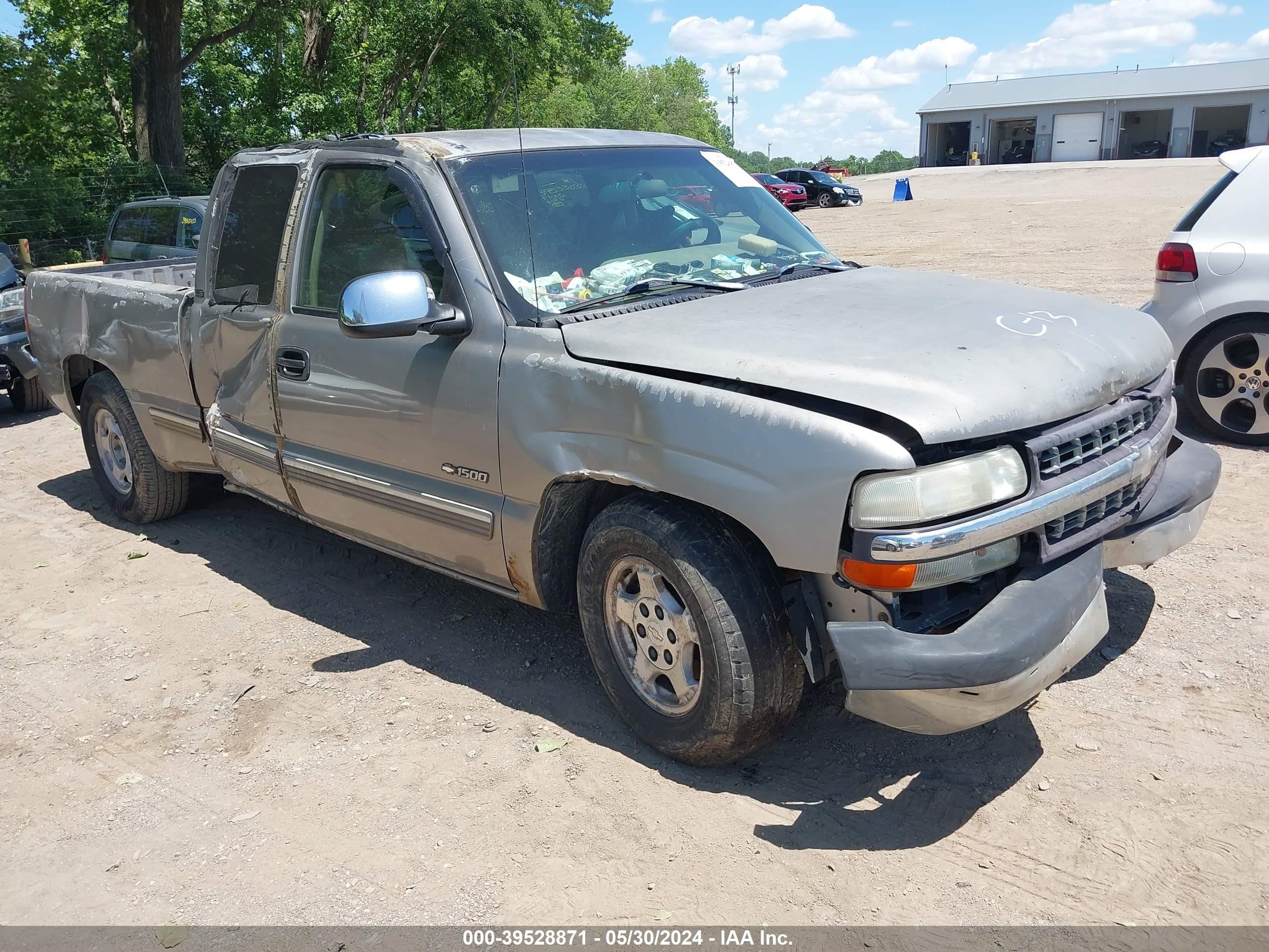 CHEVROLET SILVERADO 2000 2gcec19v4y1219836