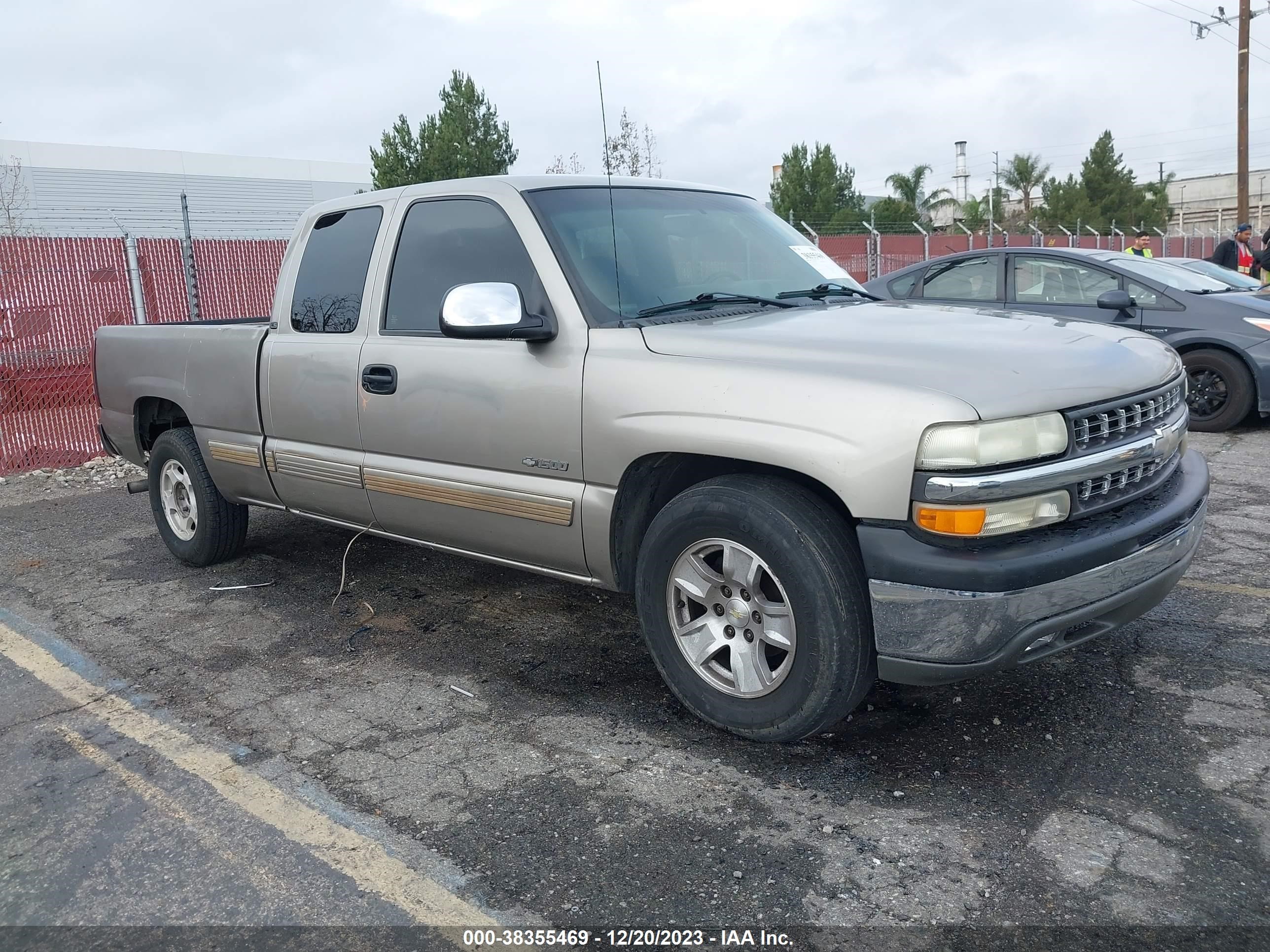 CHEVROLET SILVERADO 2002 2gcec19v621125934