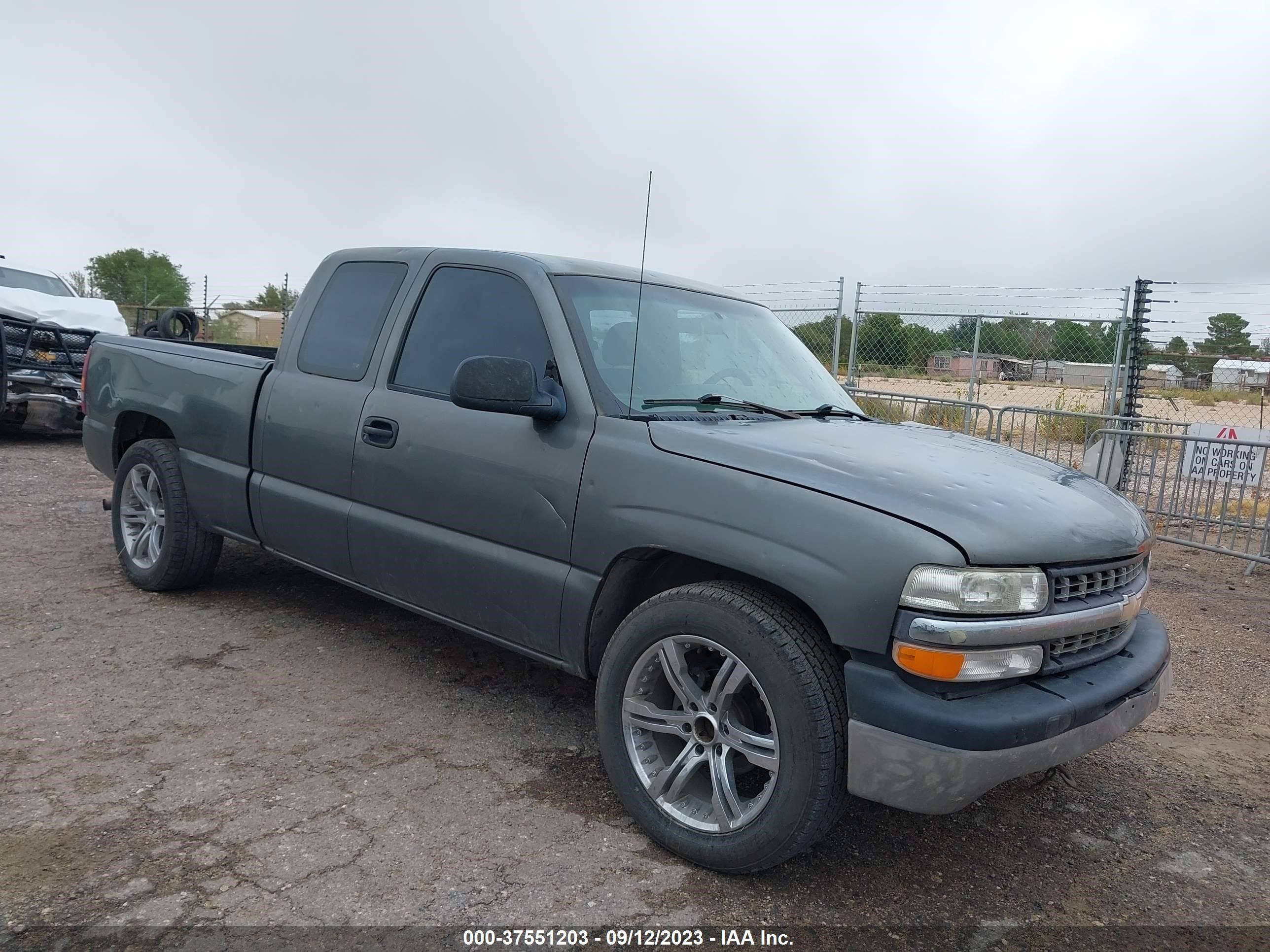 CHEVROLET SILVERADO 2002 2gcec19v621234510