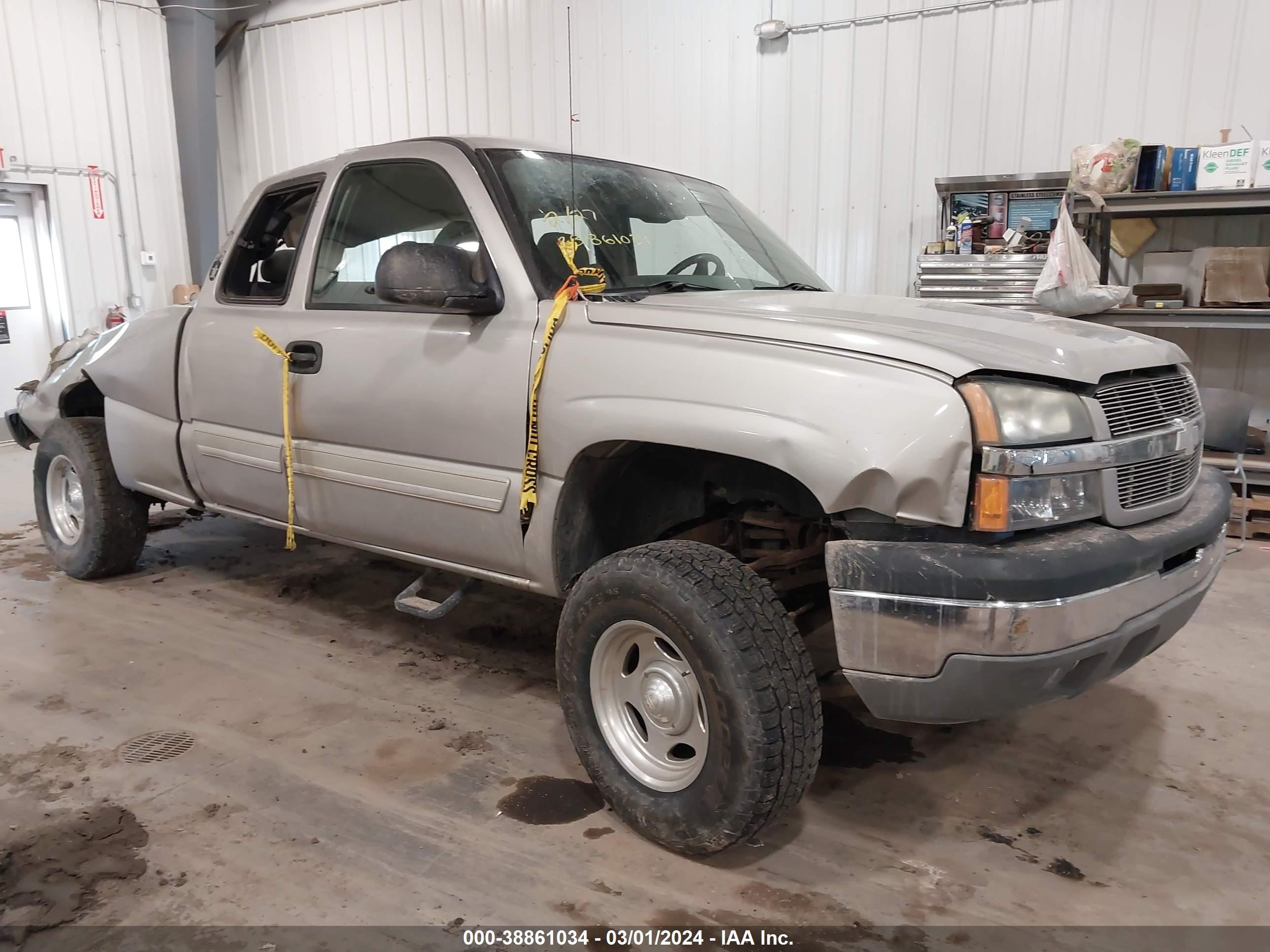 CHEVROLET SILVERADO 2004 2gcec19v741232350