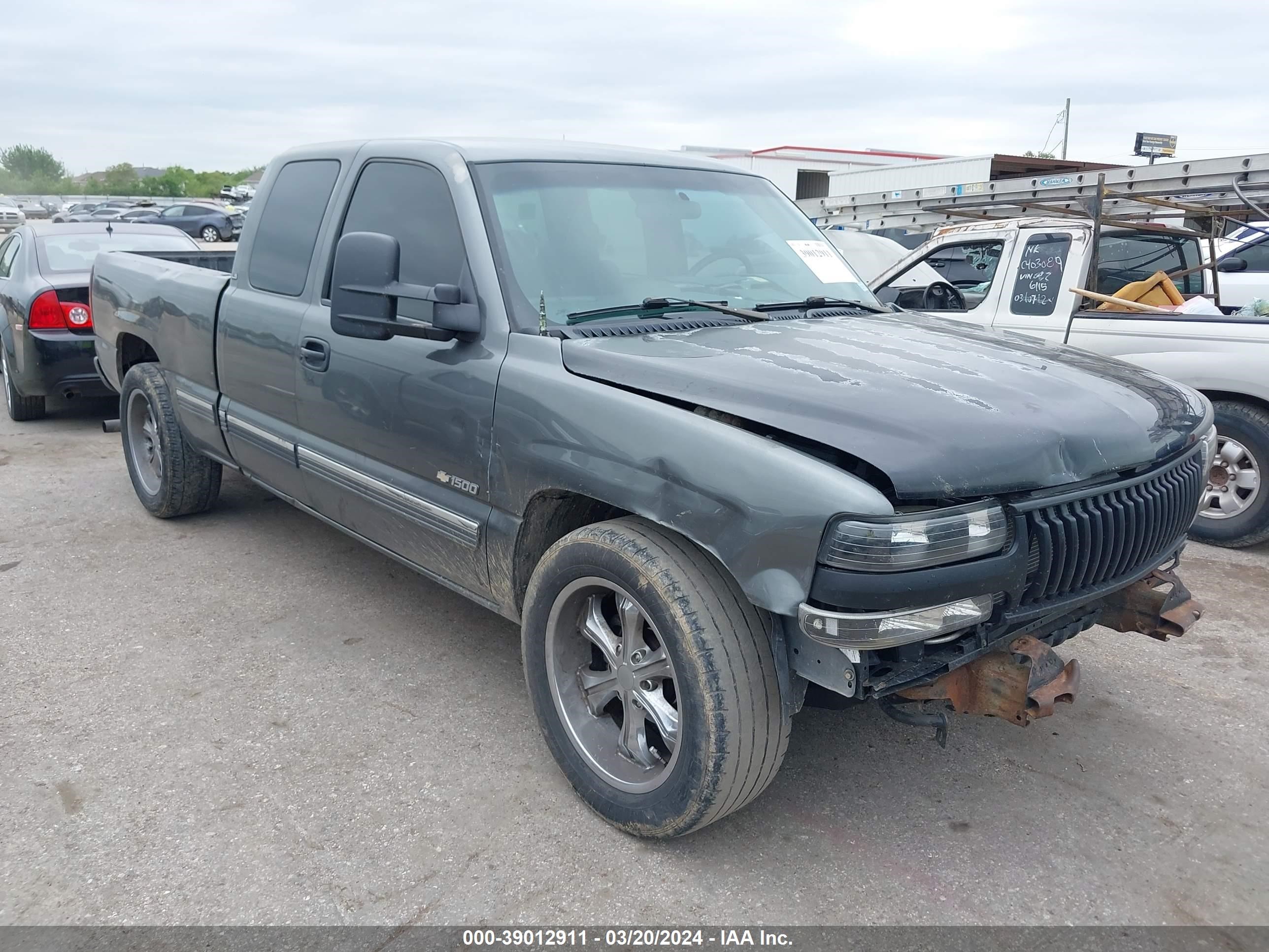 CHEVROLET SILVERADO 2001 2gcec19v811209106