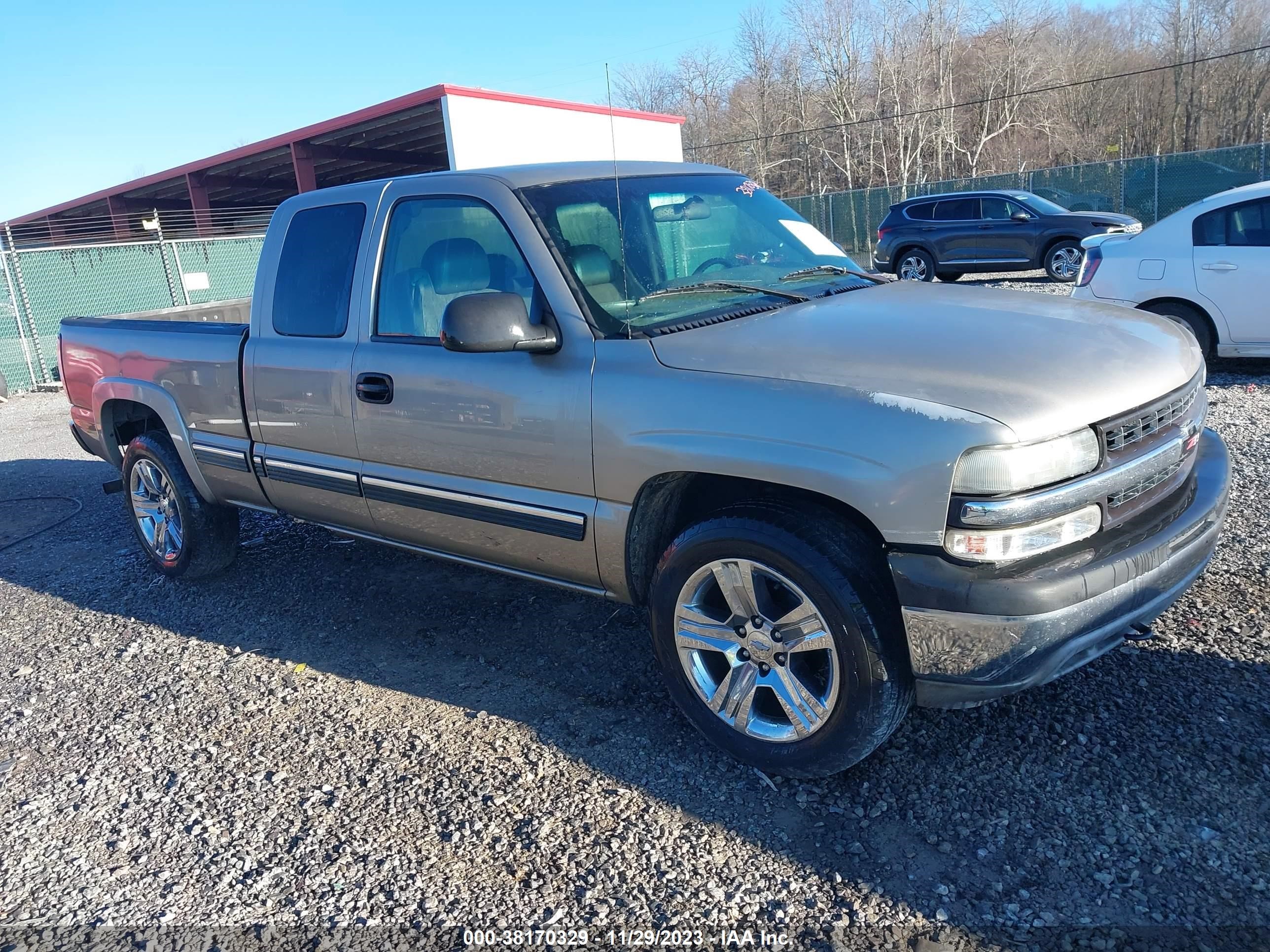 CHEVROLET SILVERADO 2002 2gcek19t121146756