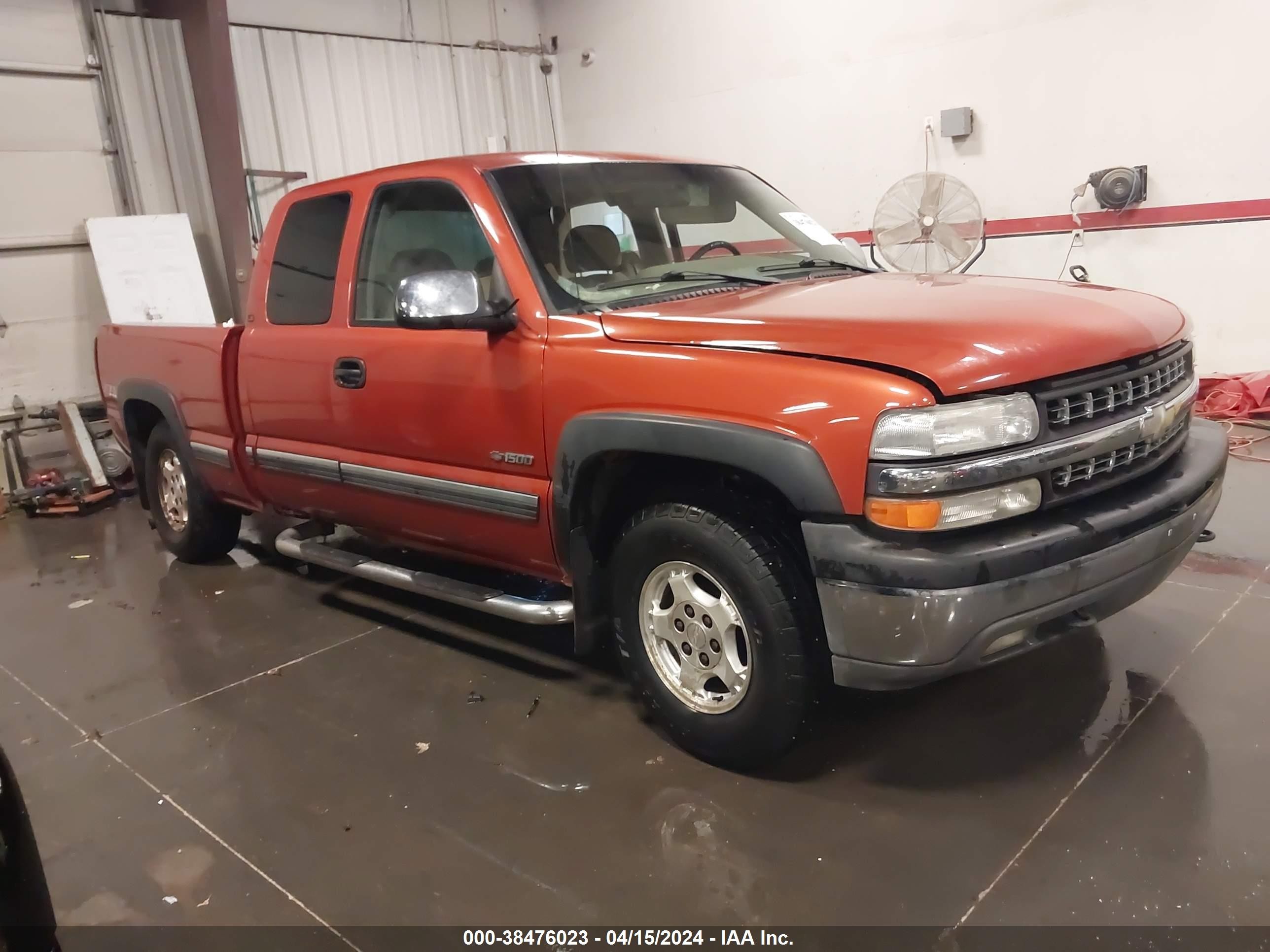 CHEVROLET SILVERADO 2001 2gcek19t911320183