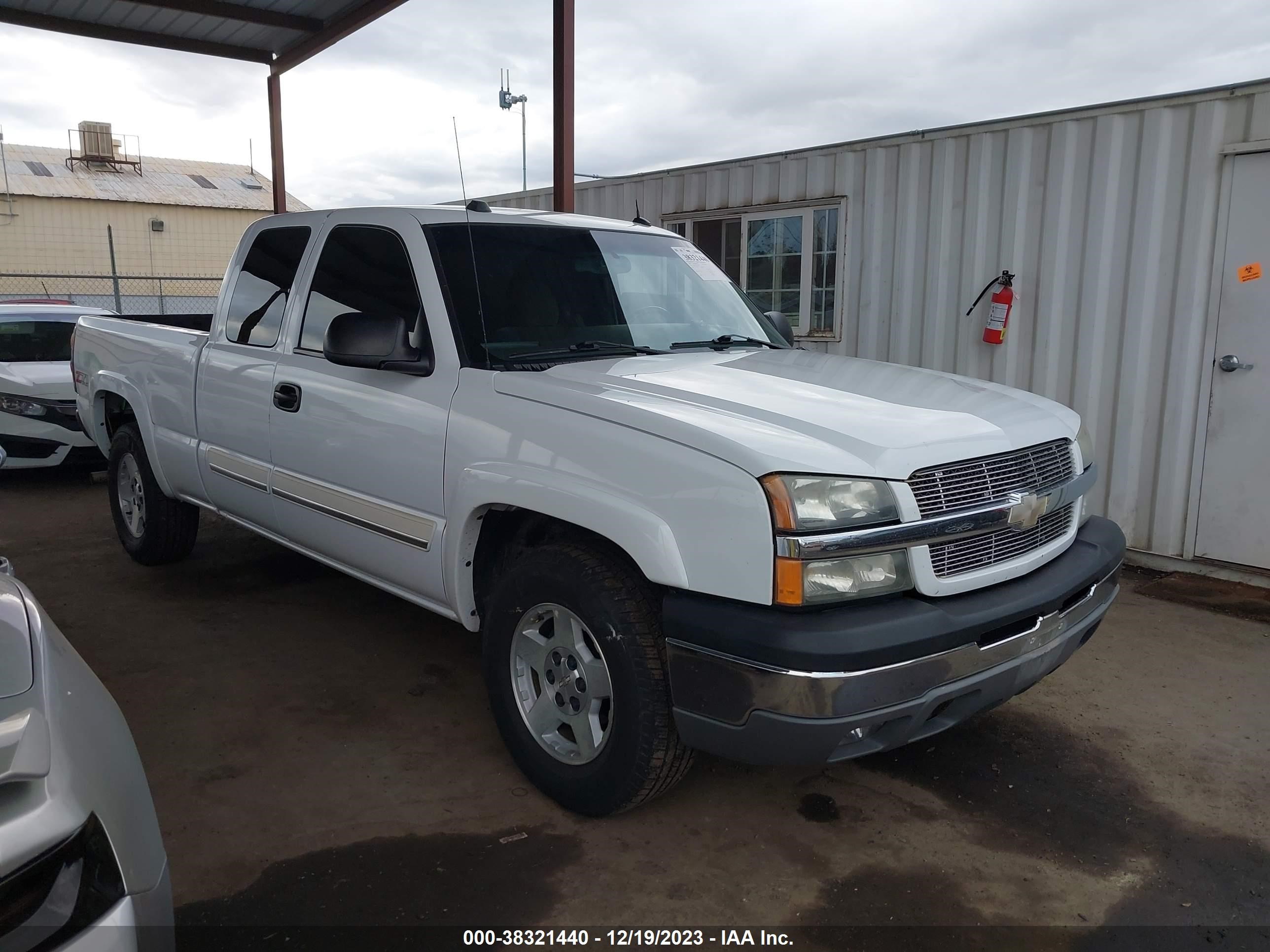 CHEVROLET SILVERADO 2004 2gcek19tx41377898