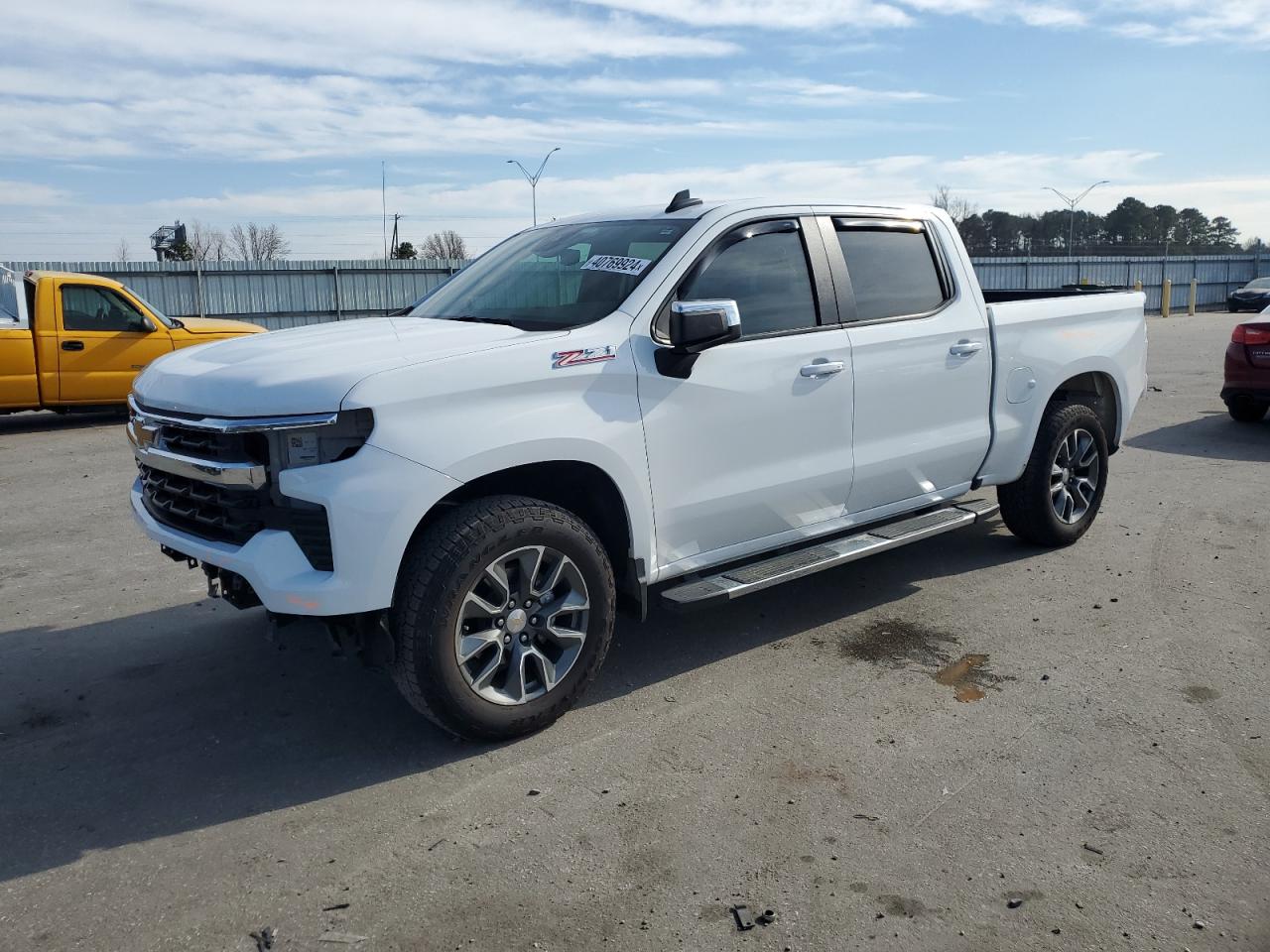 CHEVROLET SILVERADO 2023 2gcuddedxp1107077