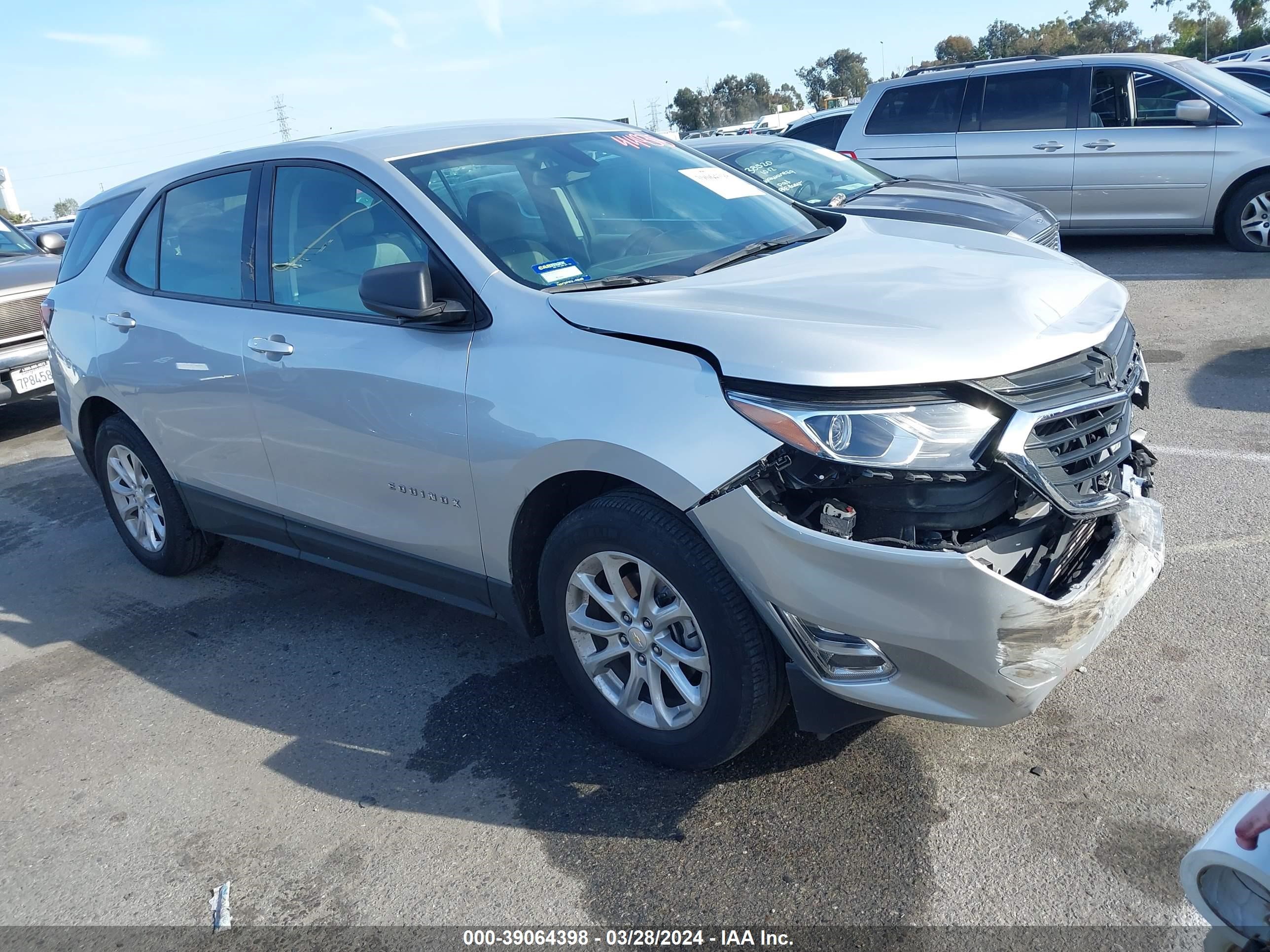 CHEVROLET EQUINOX 2018 2gnaxhev1j6315859