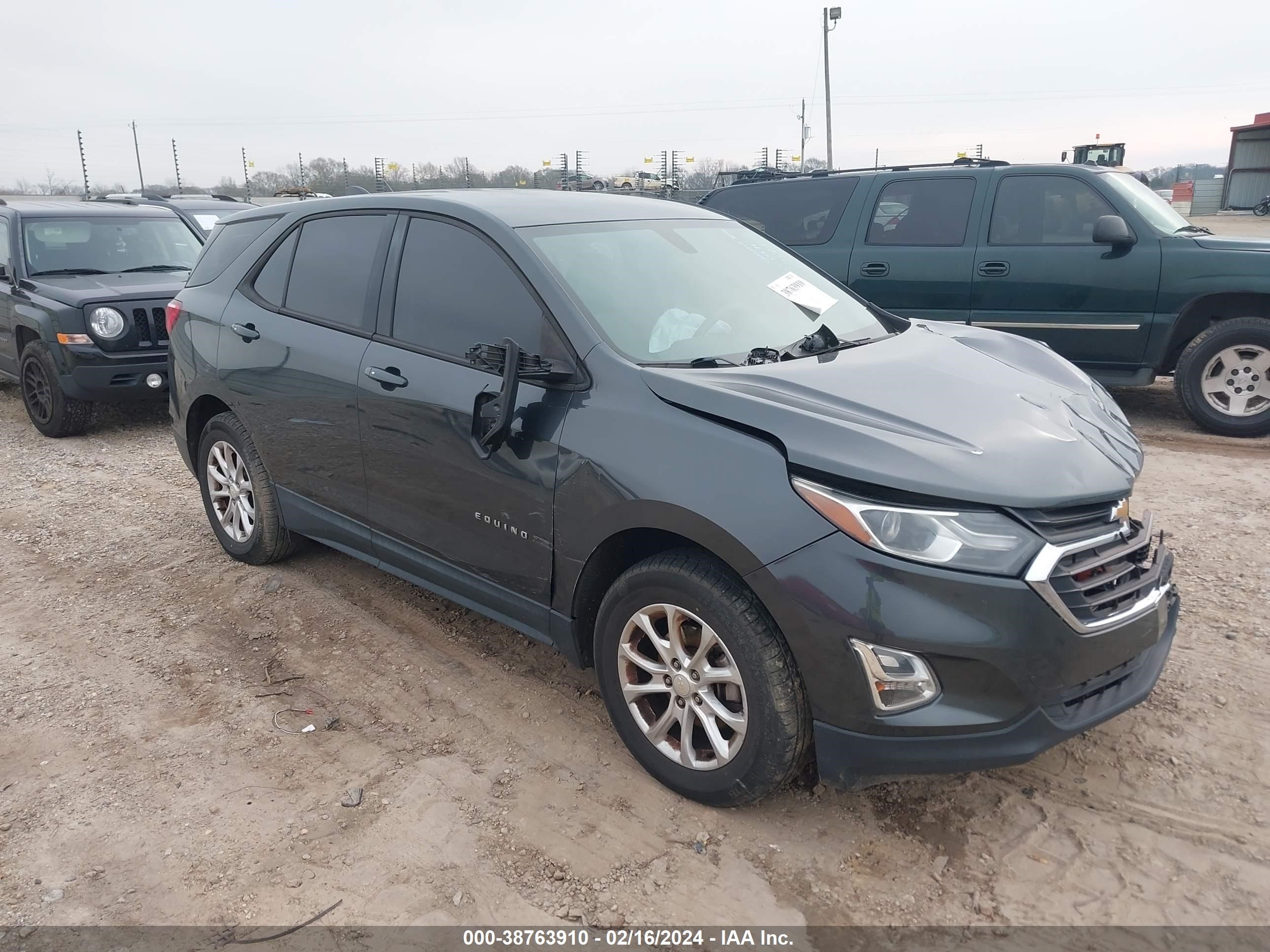 CHEVROLET EQUINOX 2018 2gnaxhev5j6105815