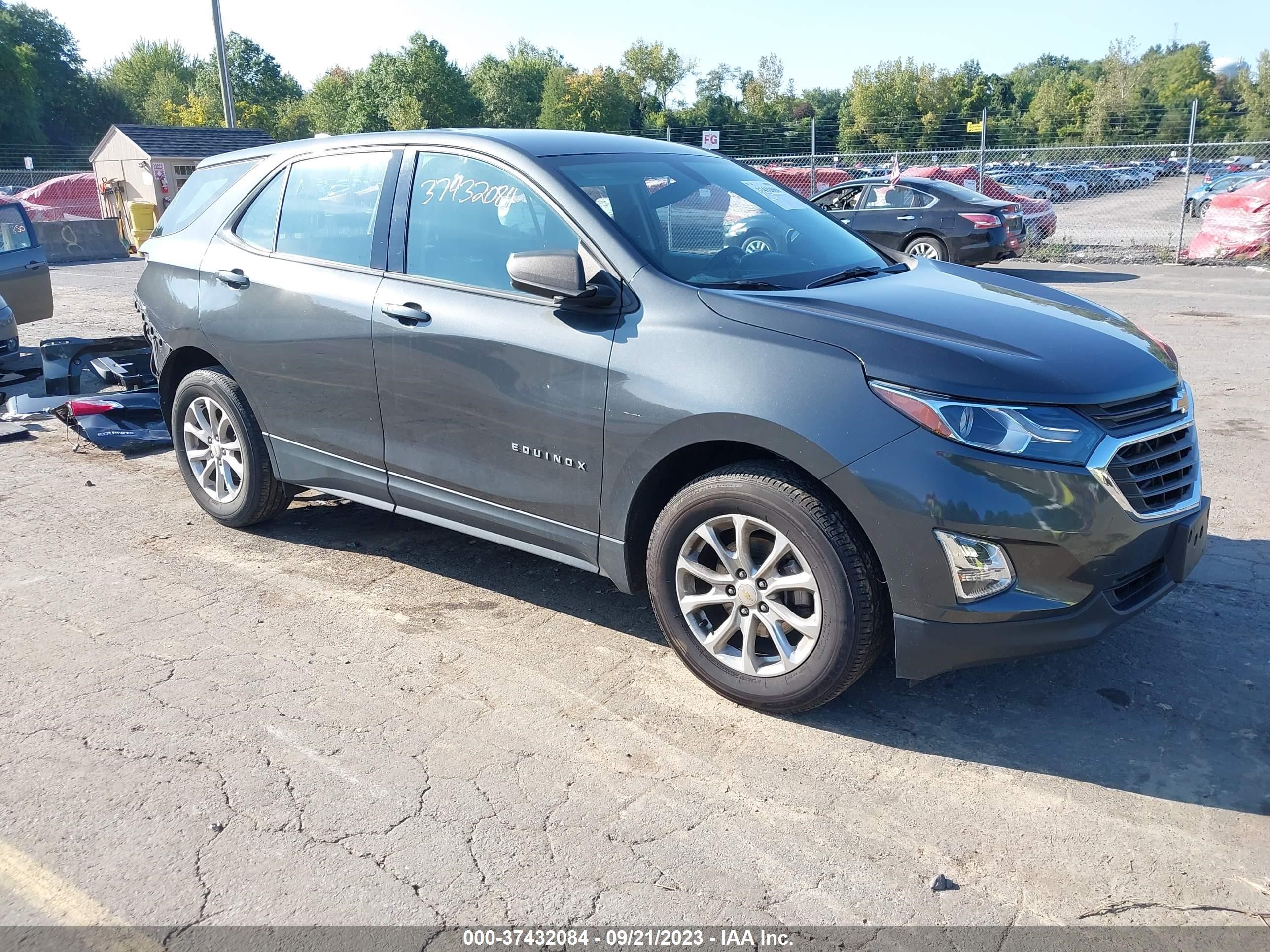 CHEVROLET EQUINOX 2018 2gnaxrev5j6317572