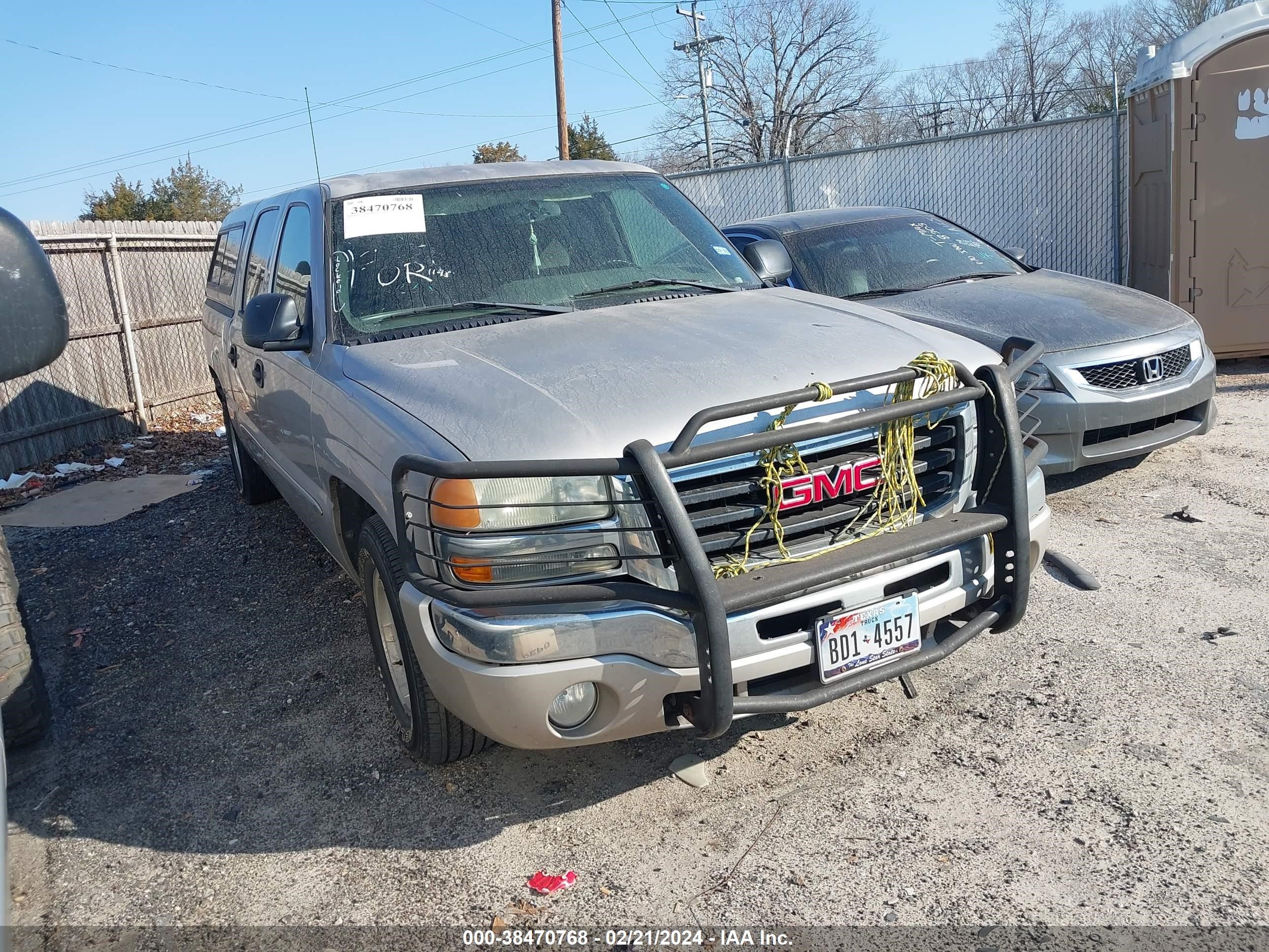 GMC SIERRA 2004 2gtec13t041290467