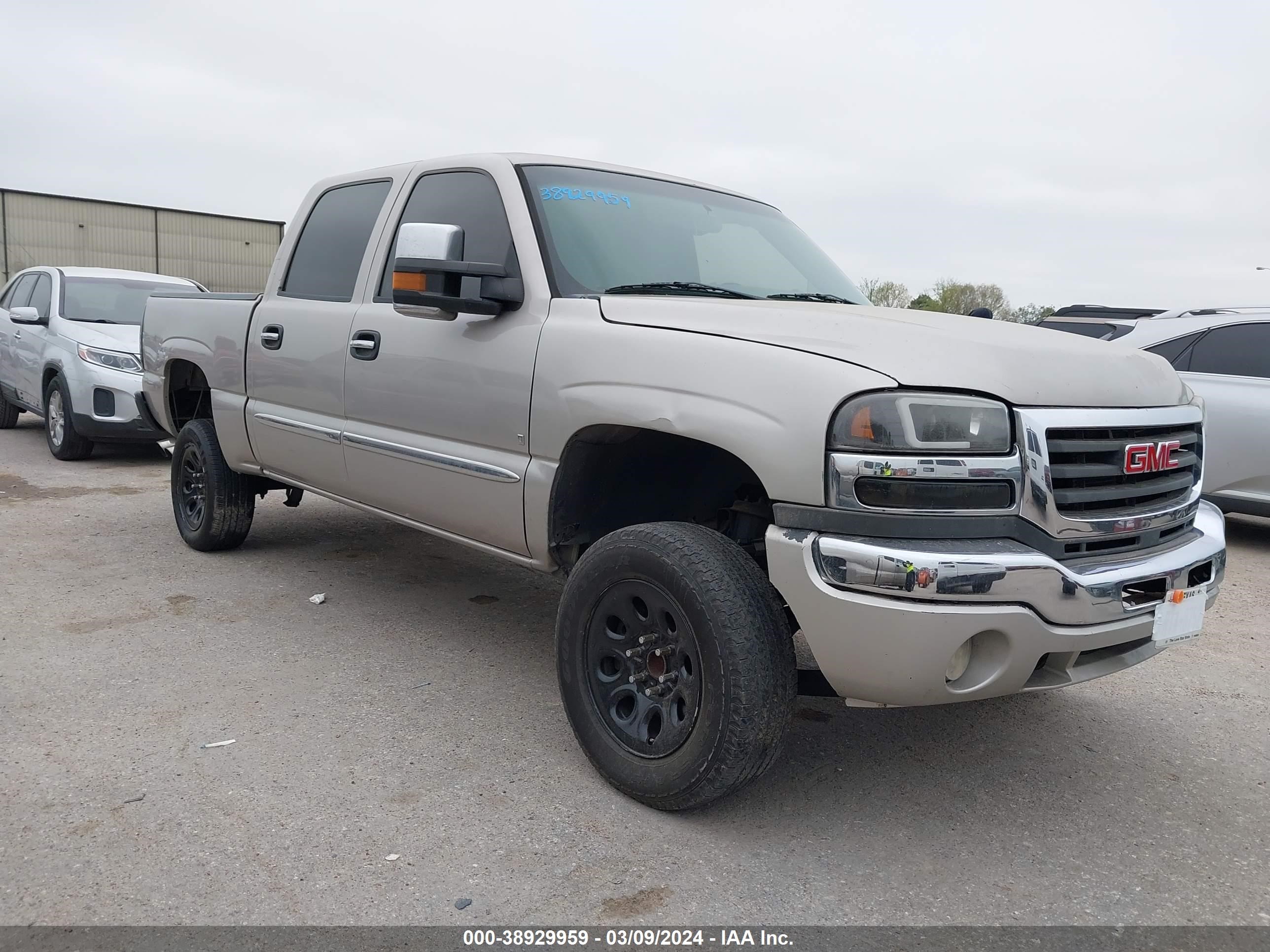 GMC SIERRA 2005 2gtec13t651193873