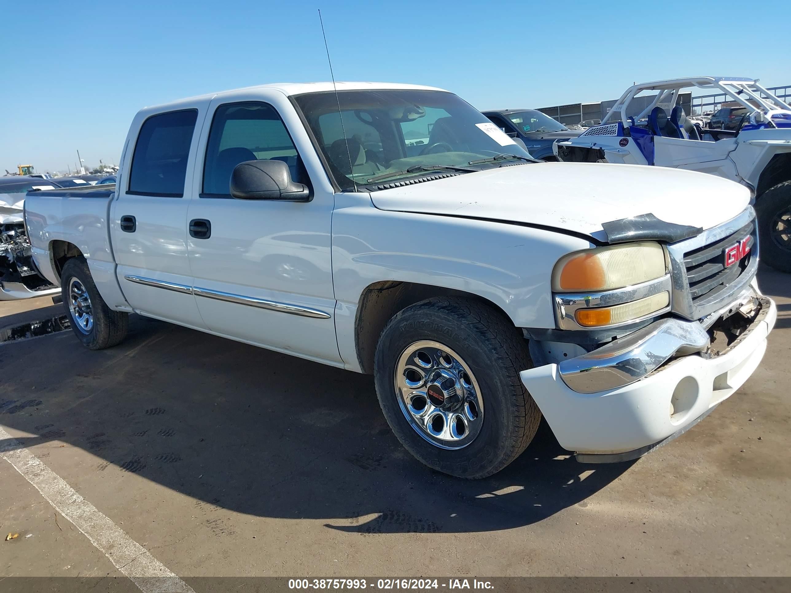 GMC SIERRA 2005 2gtec13t751110581