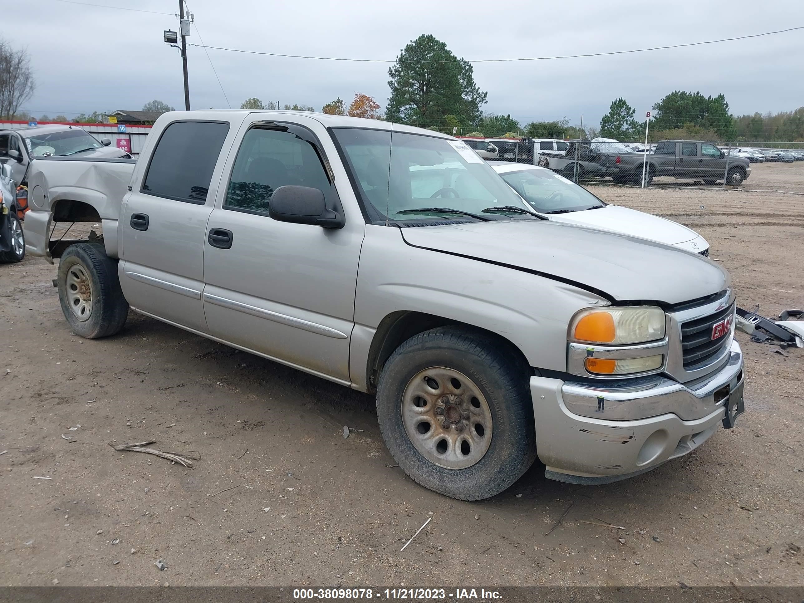 GMC SIERRA 2006 2gtec13t761157384