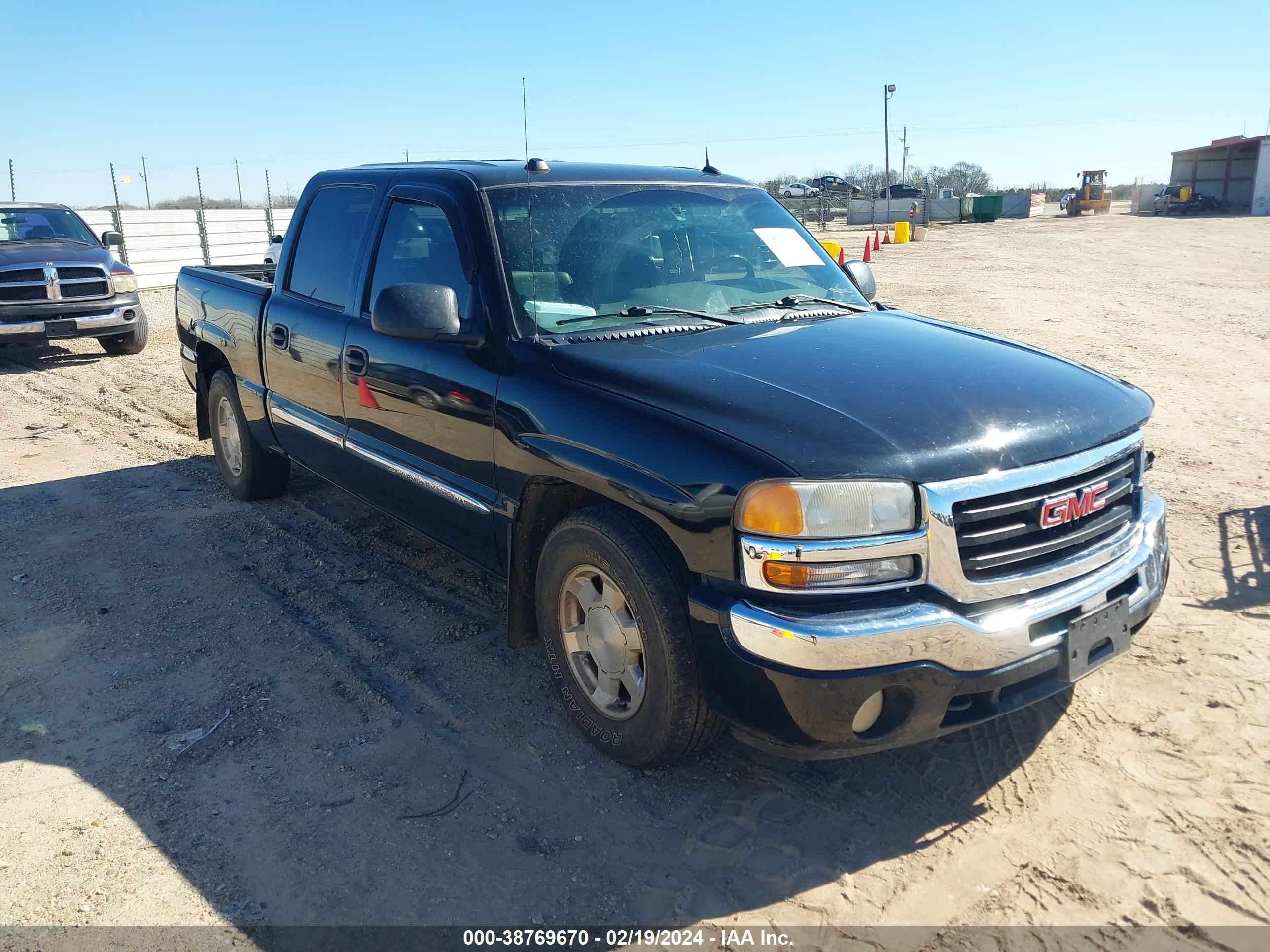 GMC SIERRA 2005 2gtec13t851325628