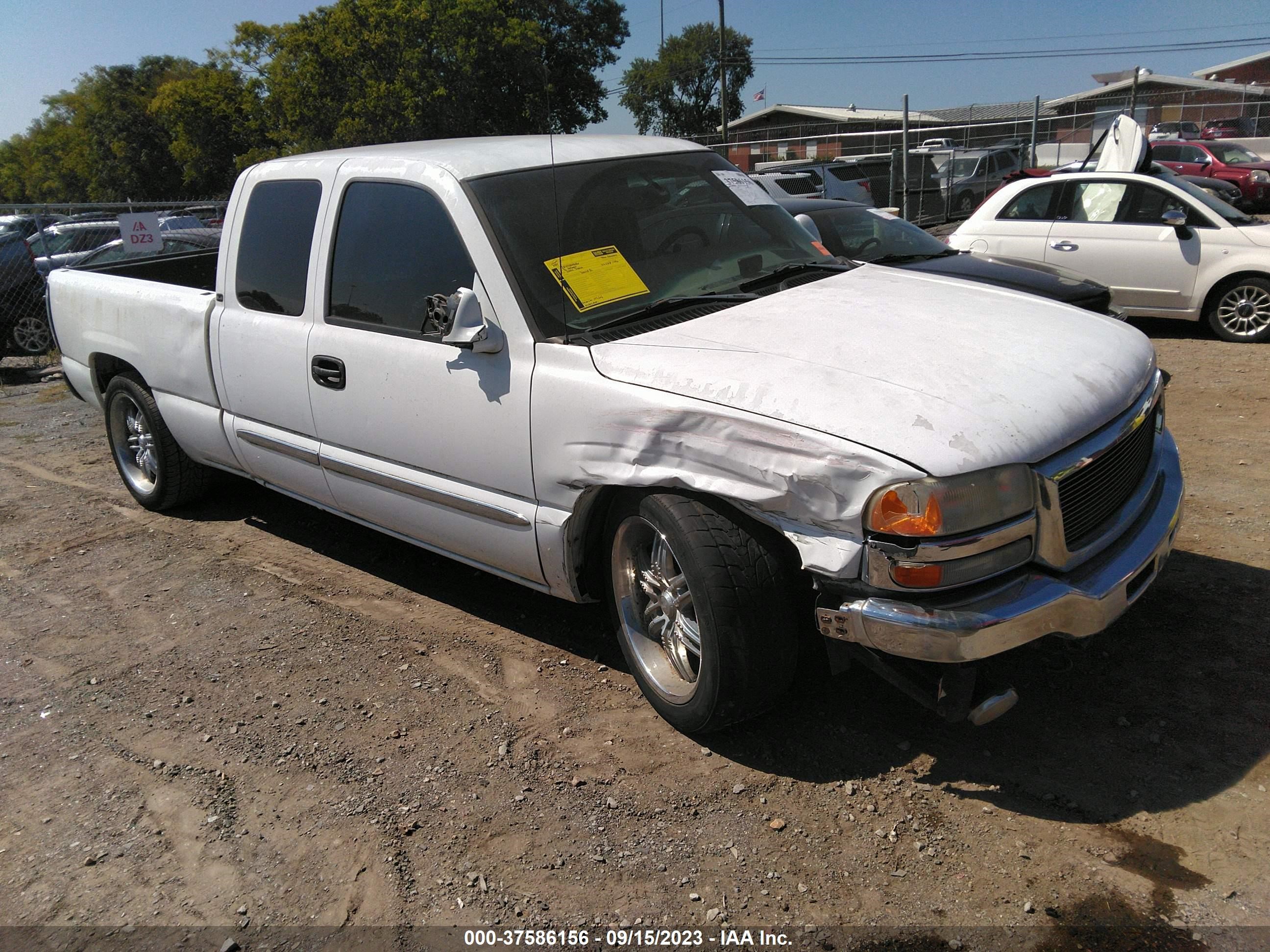 GMC SIERRA 2004 2gtec19t041298396